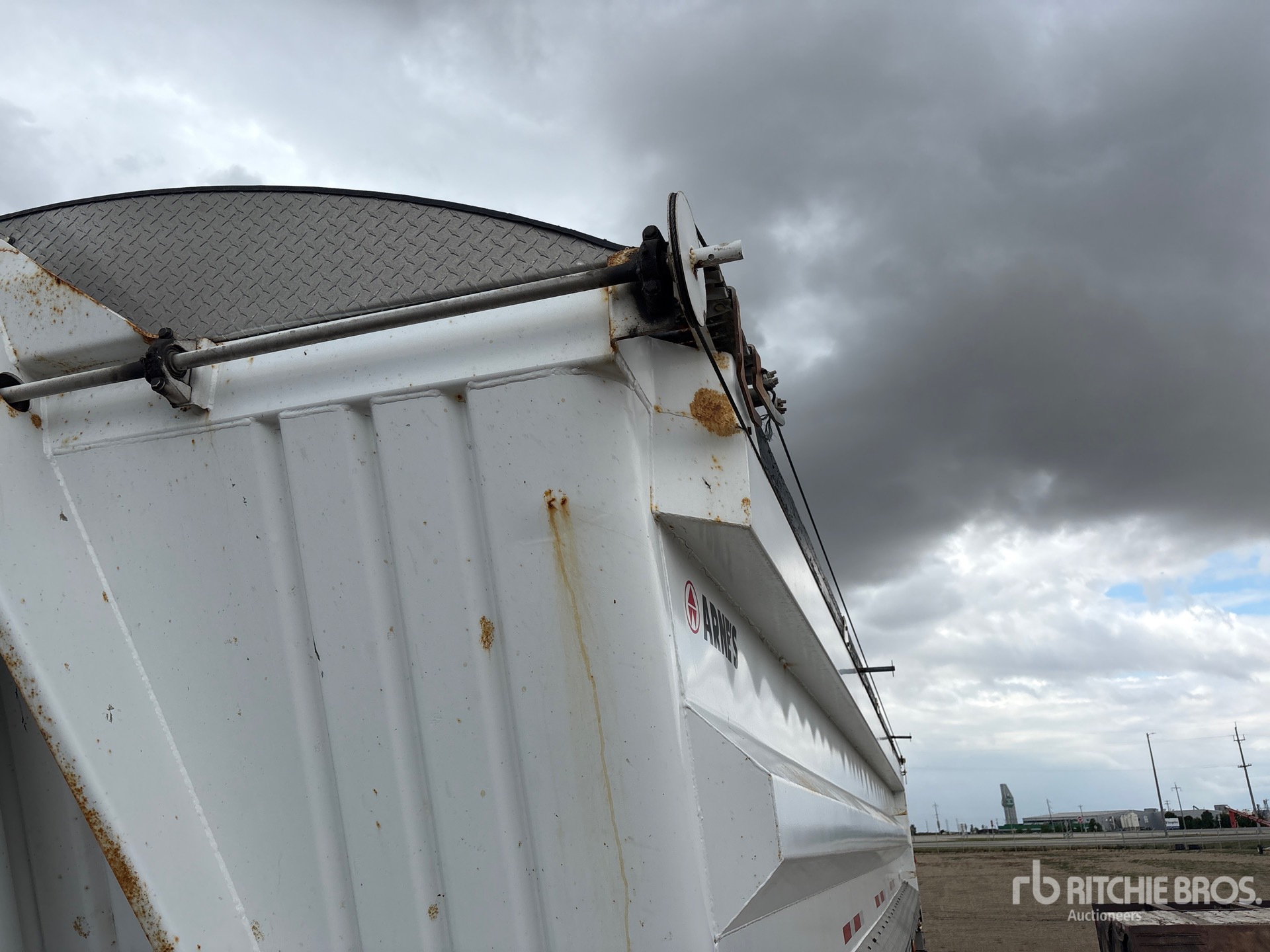 2014 Arnes 29 FT TRI/A