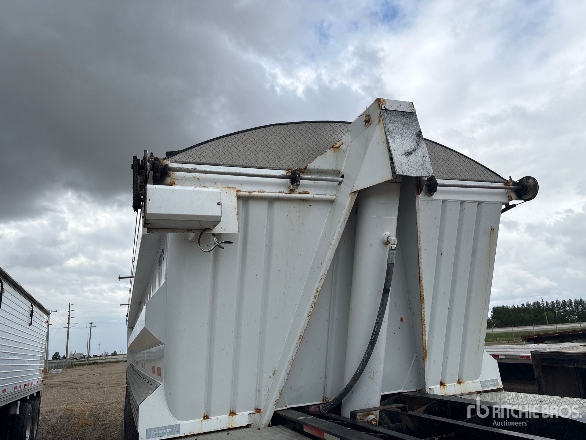 2014 Arnes 29 FT TRI/A