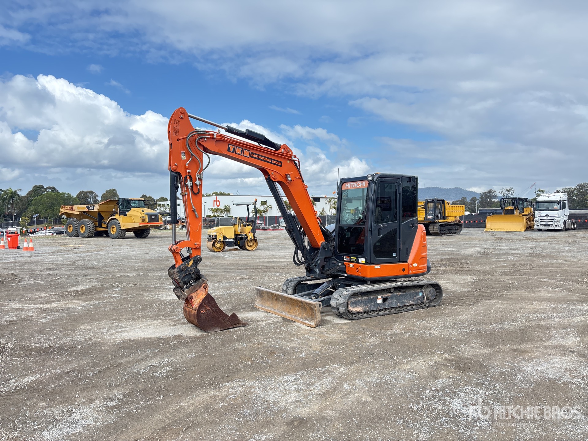 2022 Hitachi ZX65USB-5A