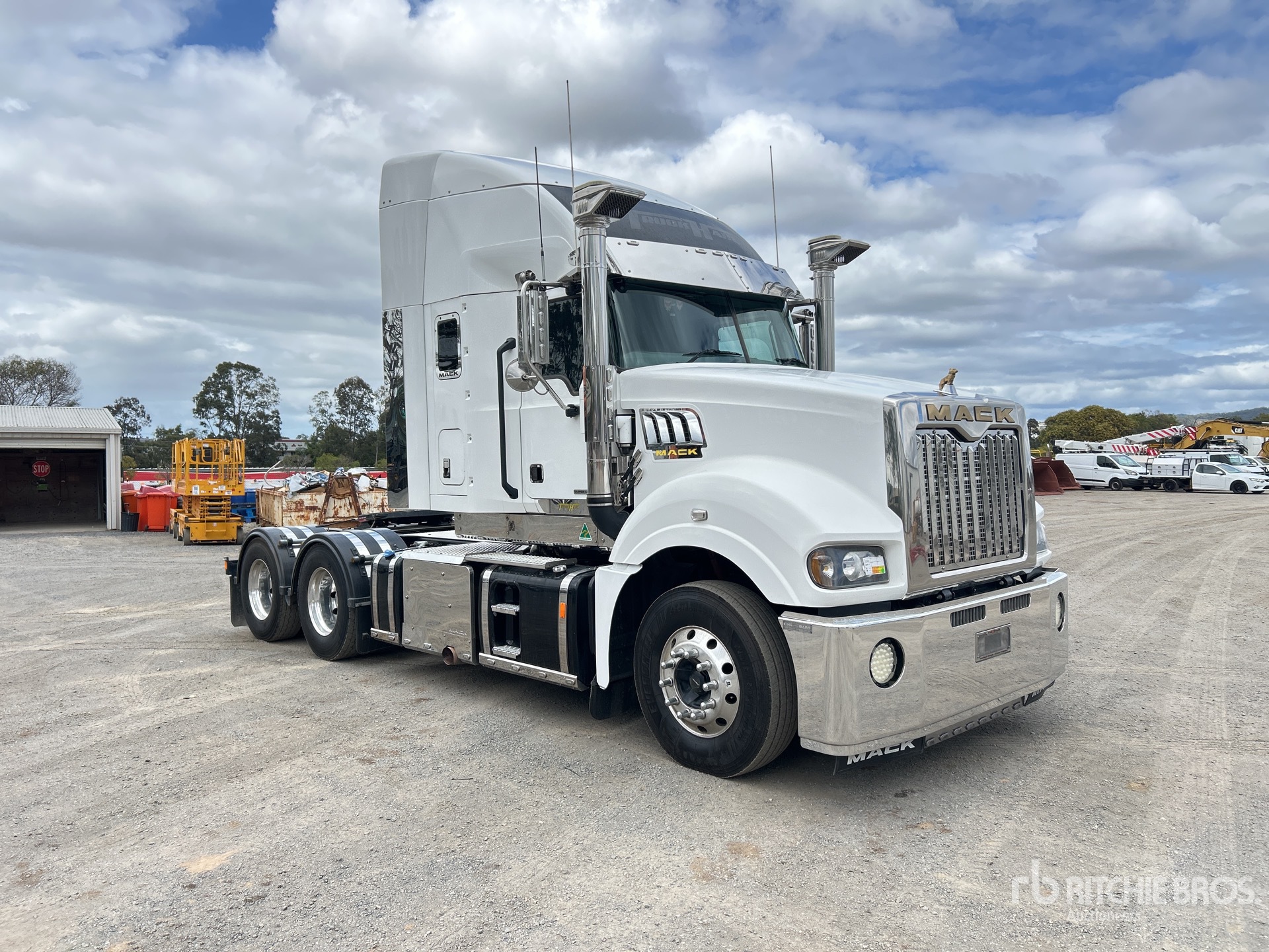 2022 Mack CLXT SUPER-LINE