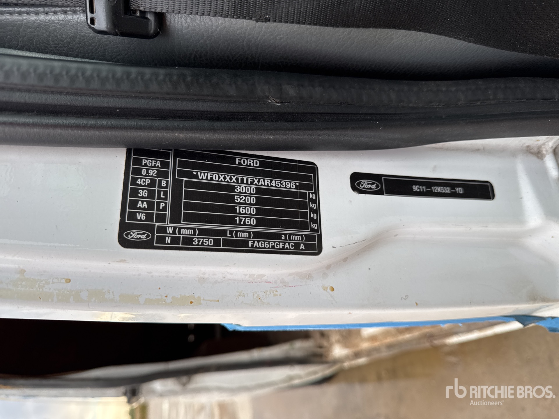 2011 Ford TRANSIT 140T300