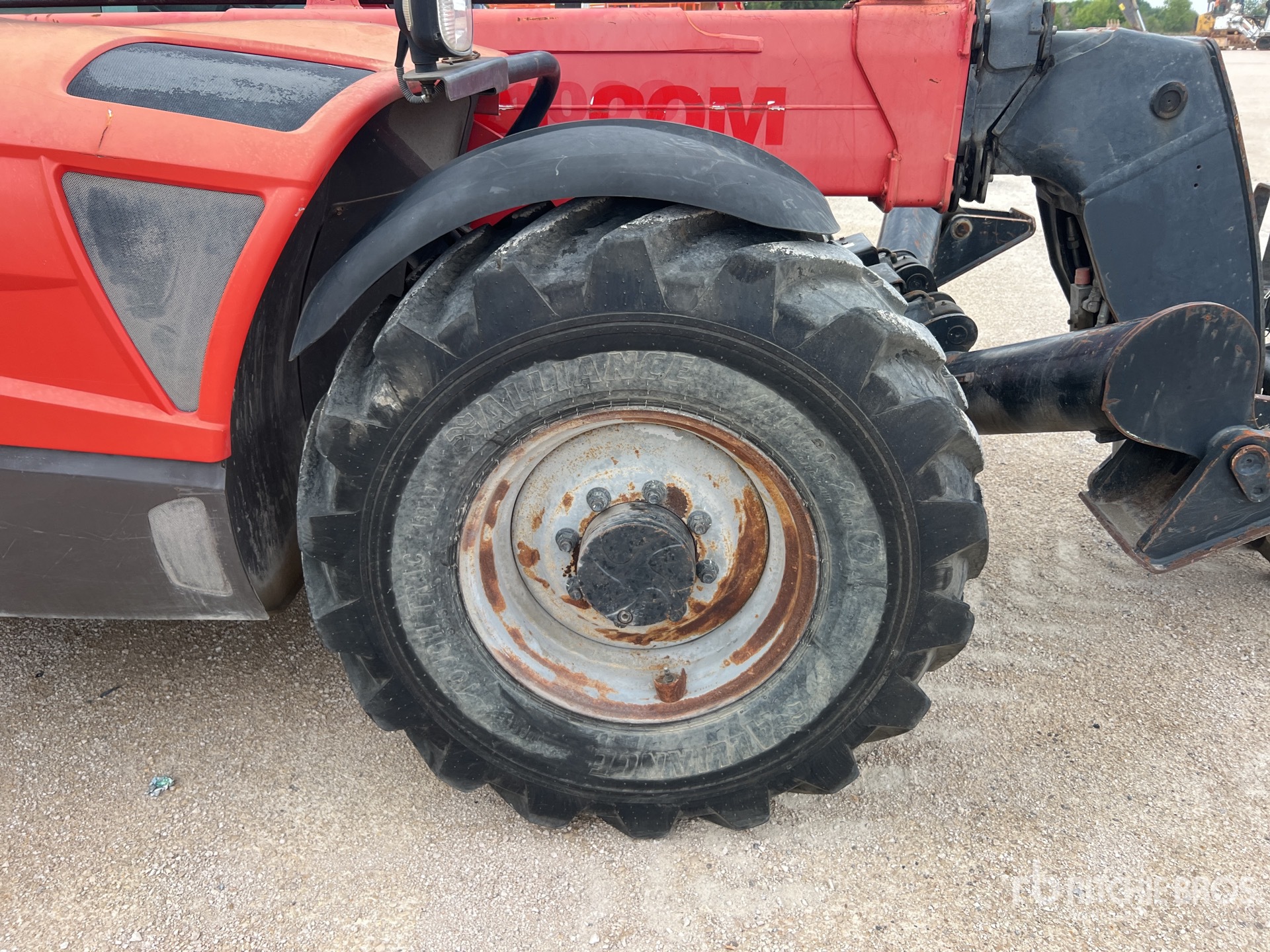 2014 Manitou MT1335