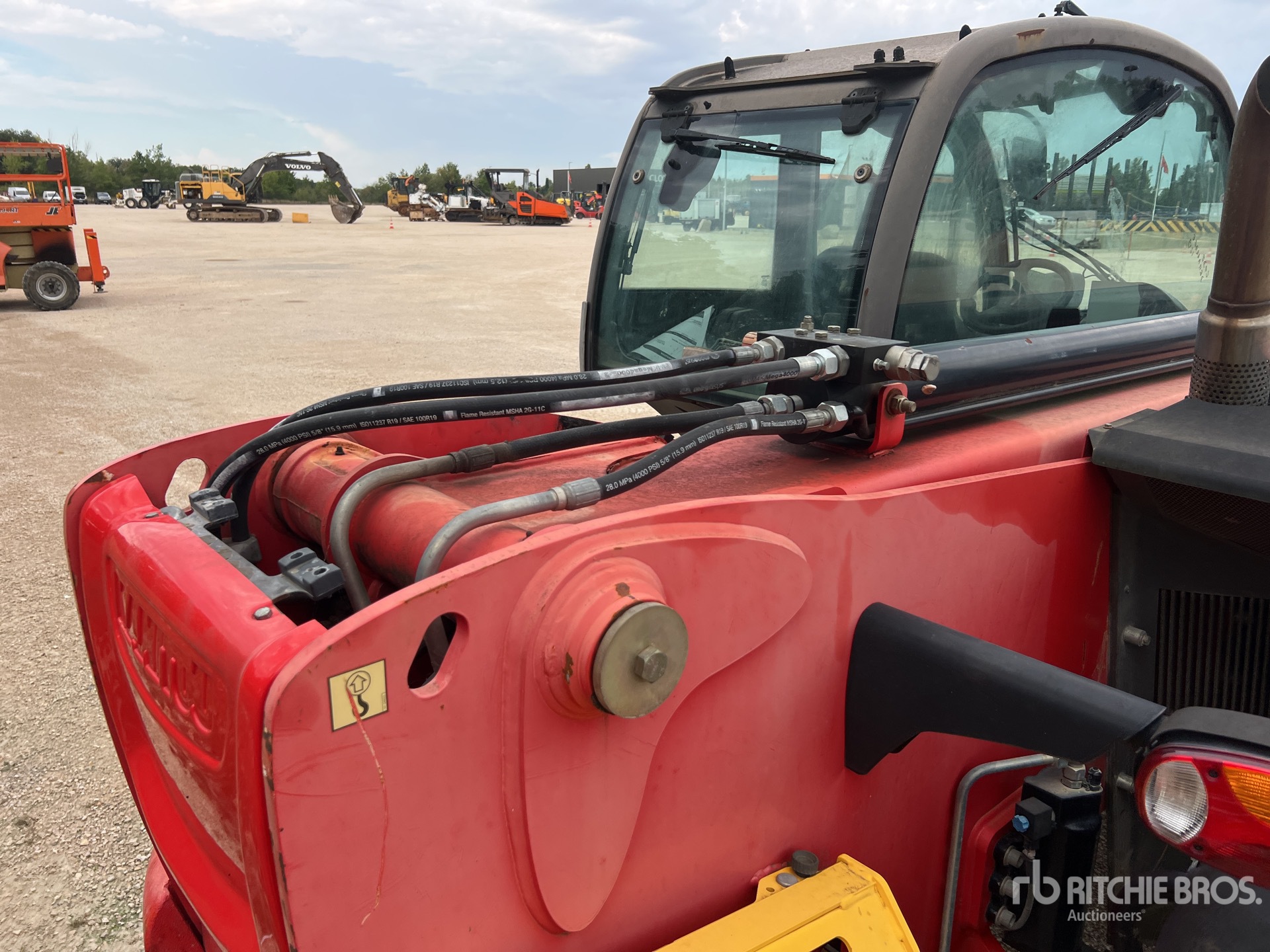 2014 Manitou MT1335
