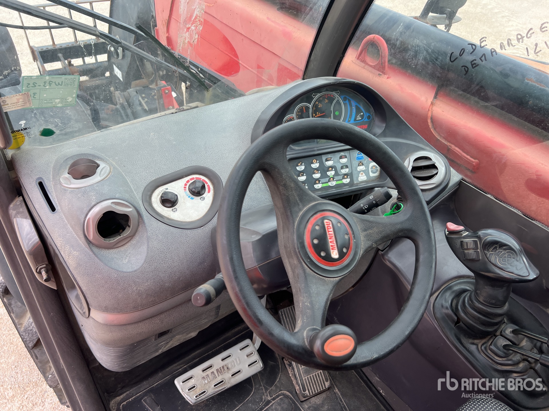2014 Manitou MT1335