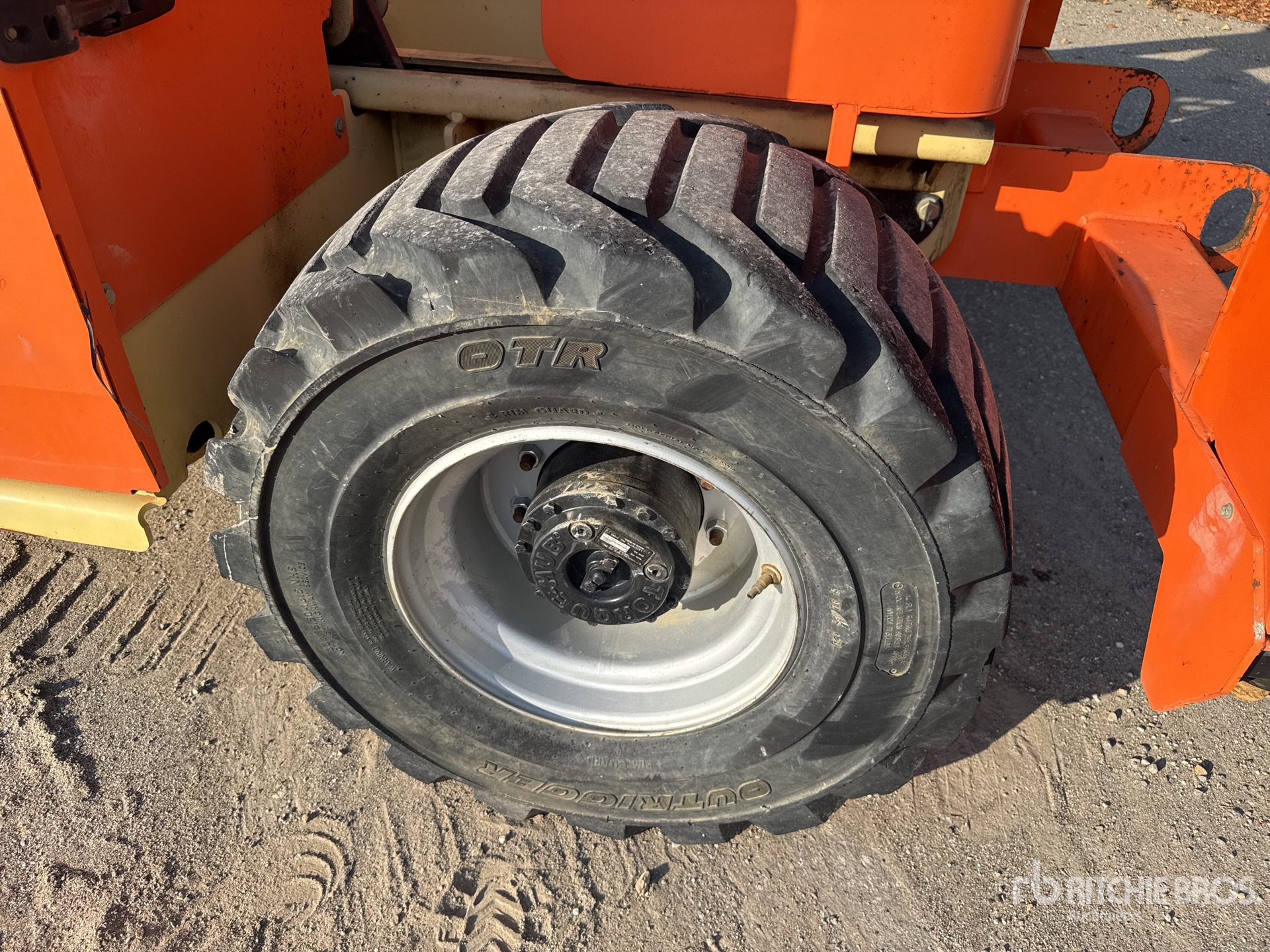 2016 JLG 3394 RT