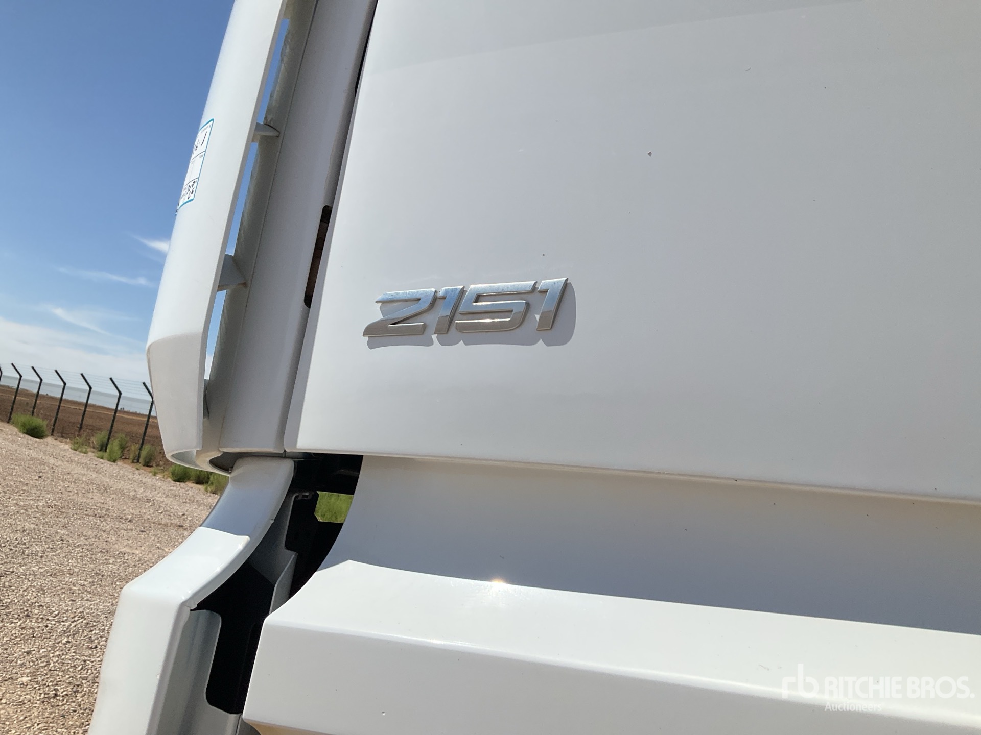 2015 Mercedes-Benz AROCS 2151