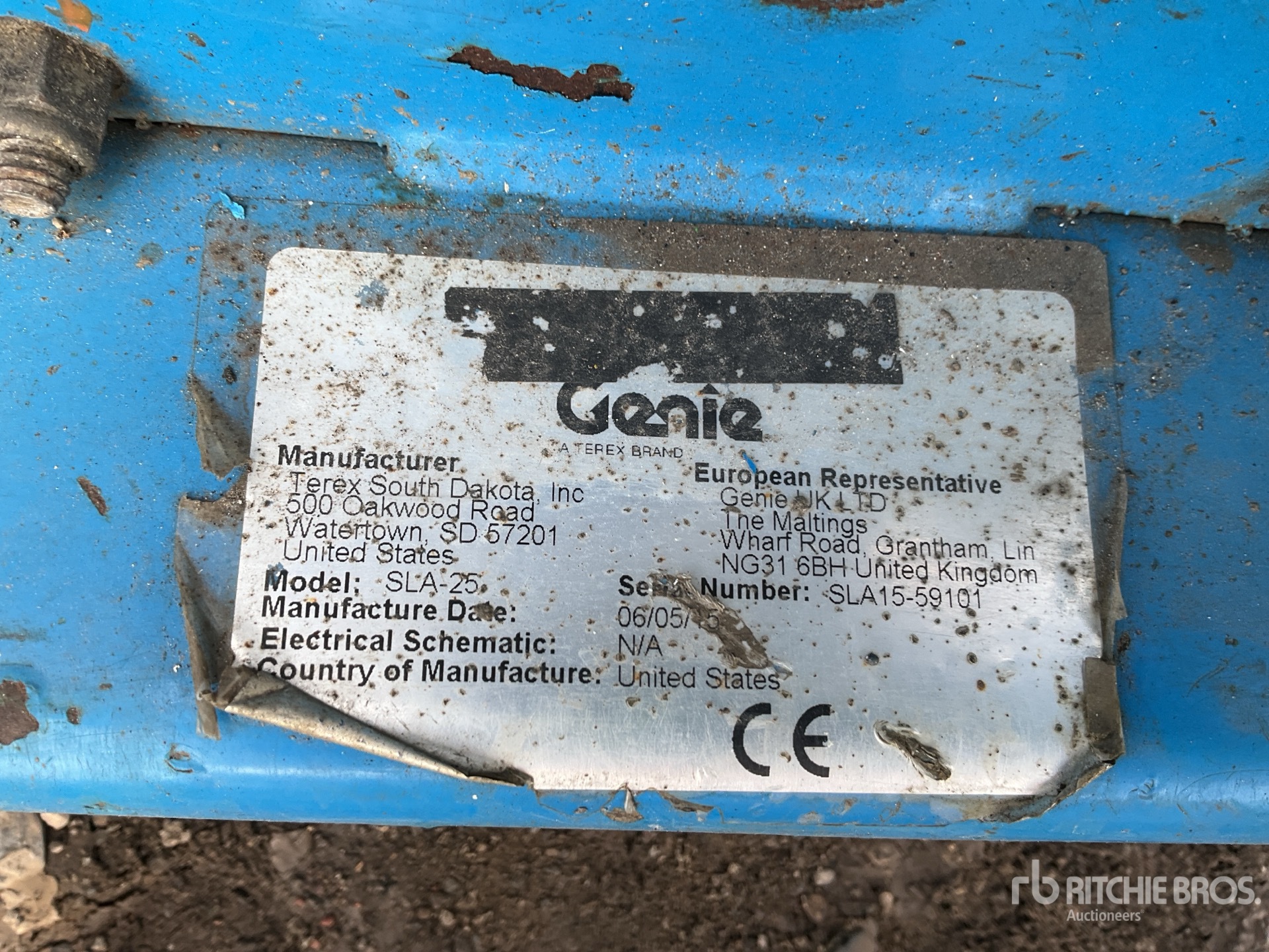 2015 Genie SLA-25