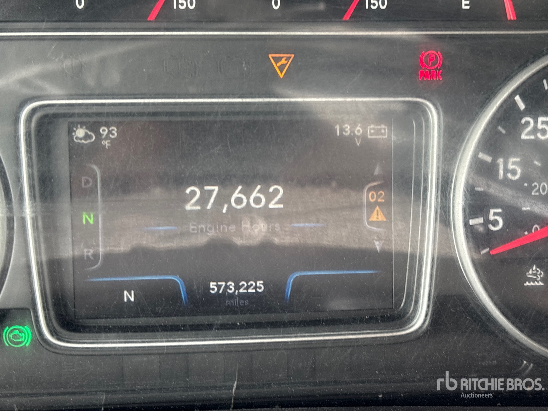 2019 International LT625