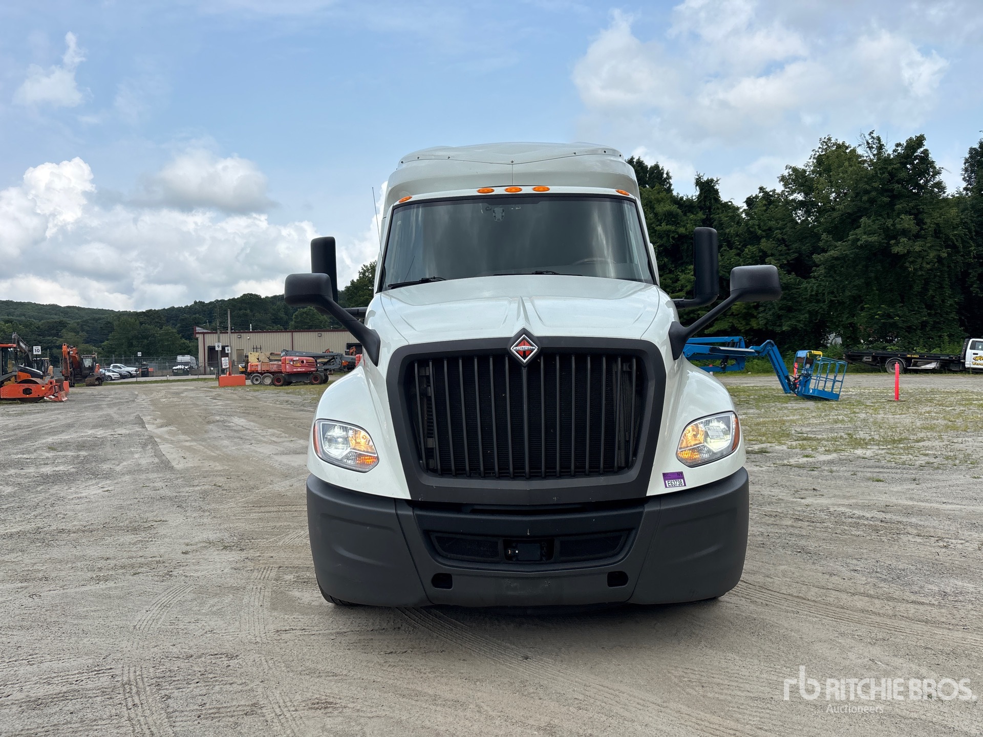 2019 International LT625