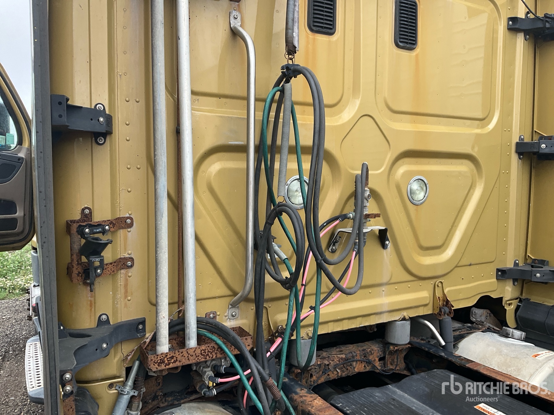 2016 Freightliner CASCADIA 125