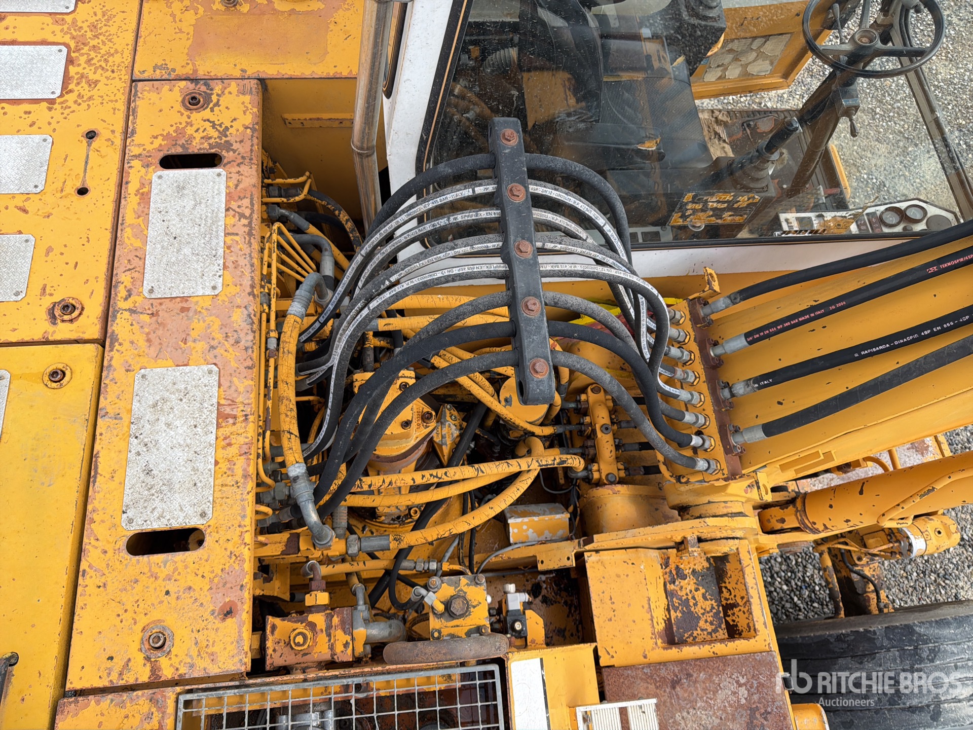 1988 Liebherr A900B