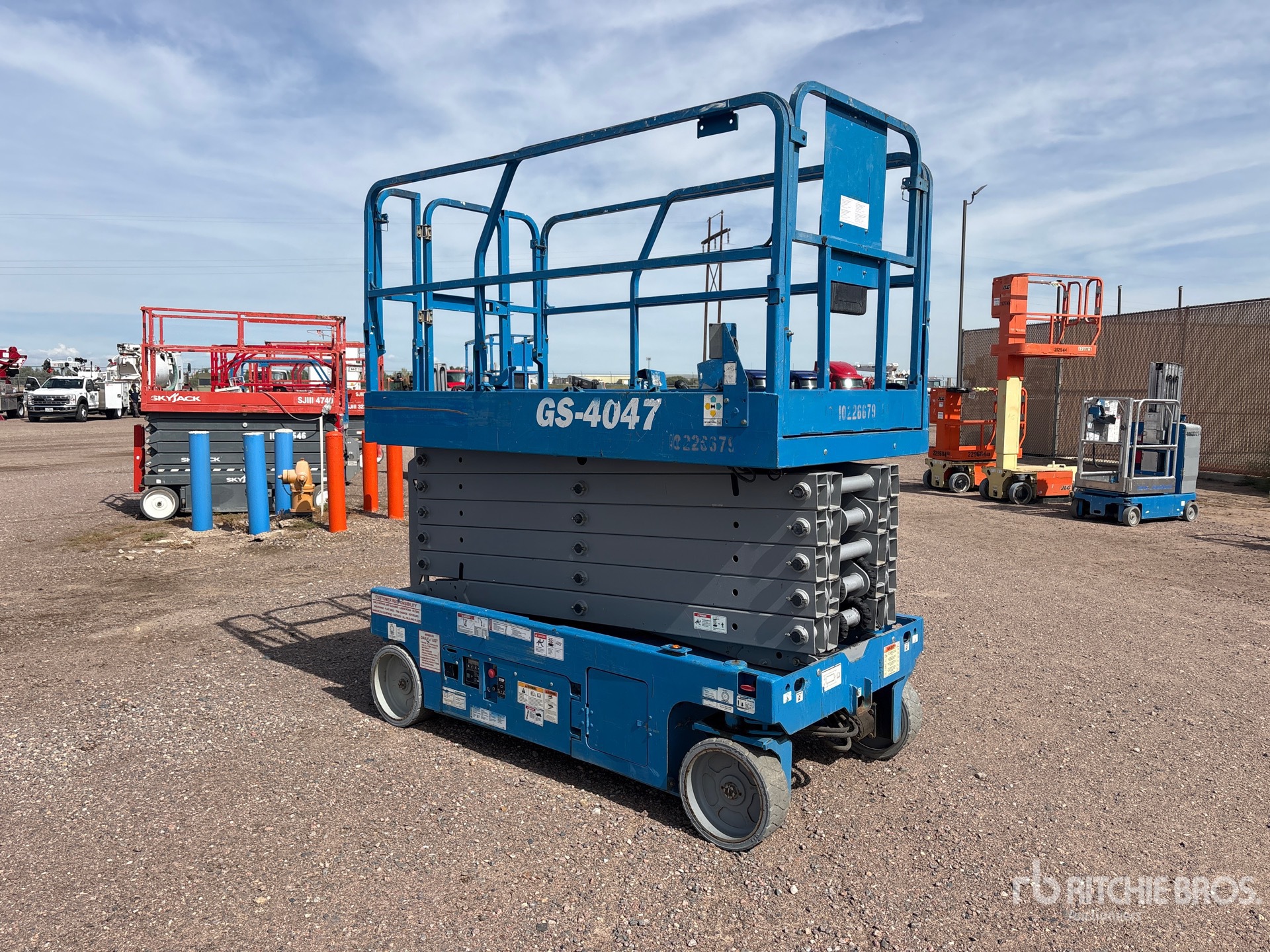 2017 Genie GS-4047