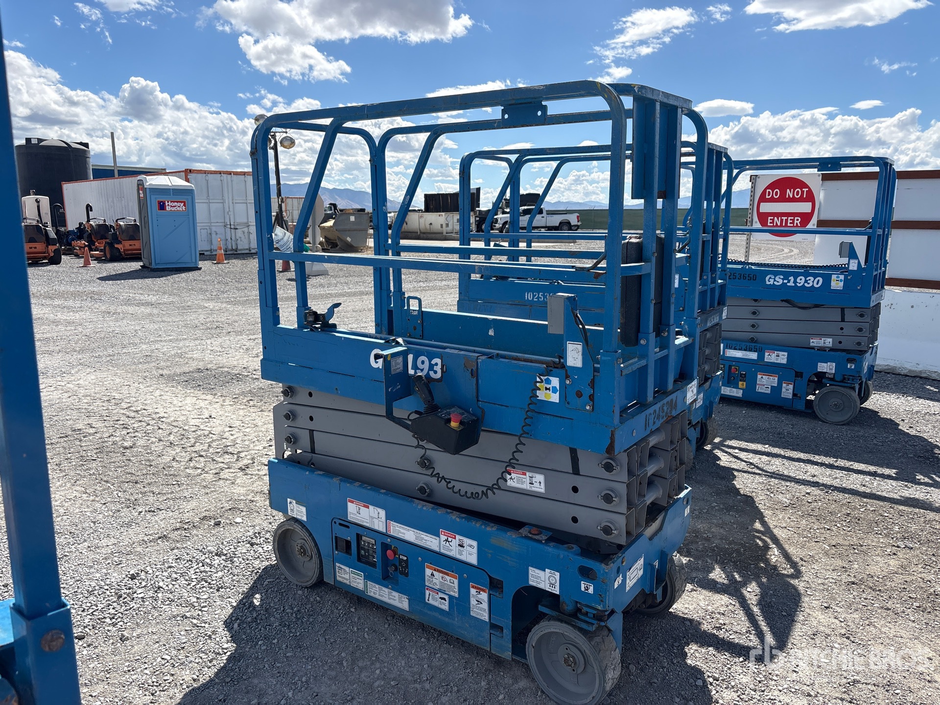 2018 Genie GS-1930