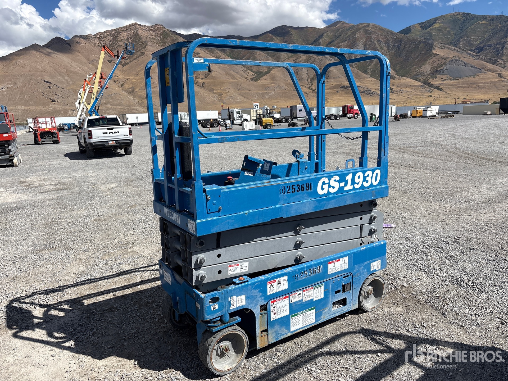 2018 Genie GS-1930