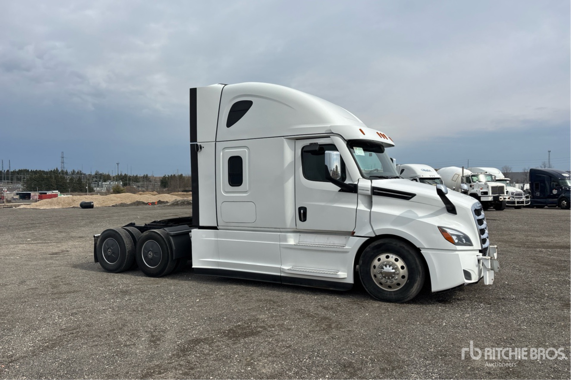 2021 Freightliner CASCADIA 126