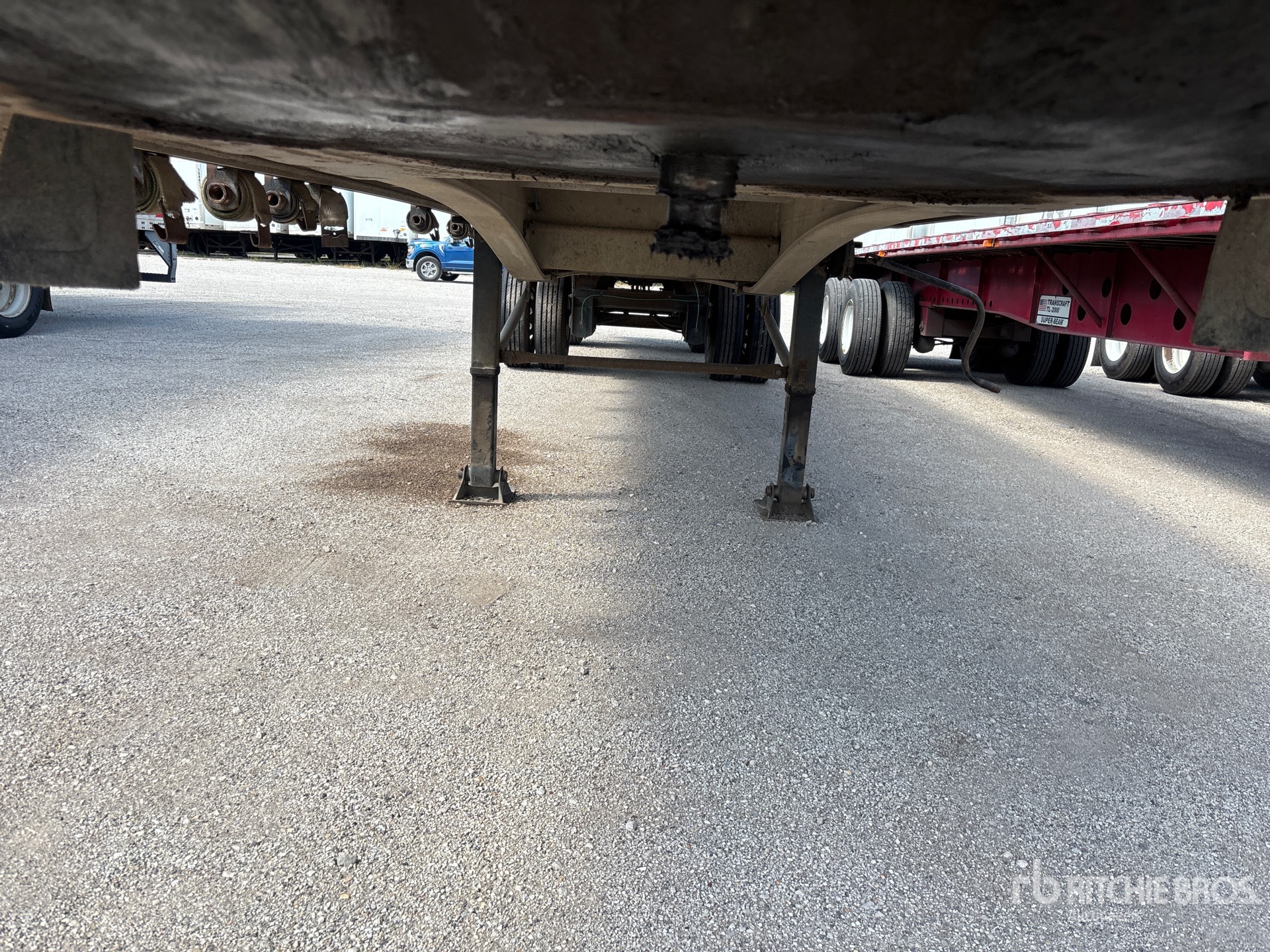 2009 East 48 FT T/A SPREAD AXLE