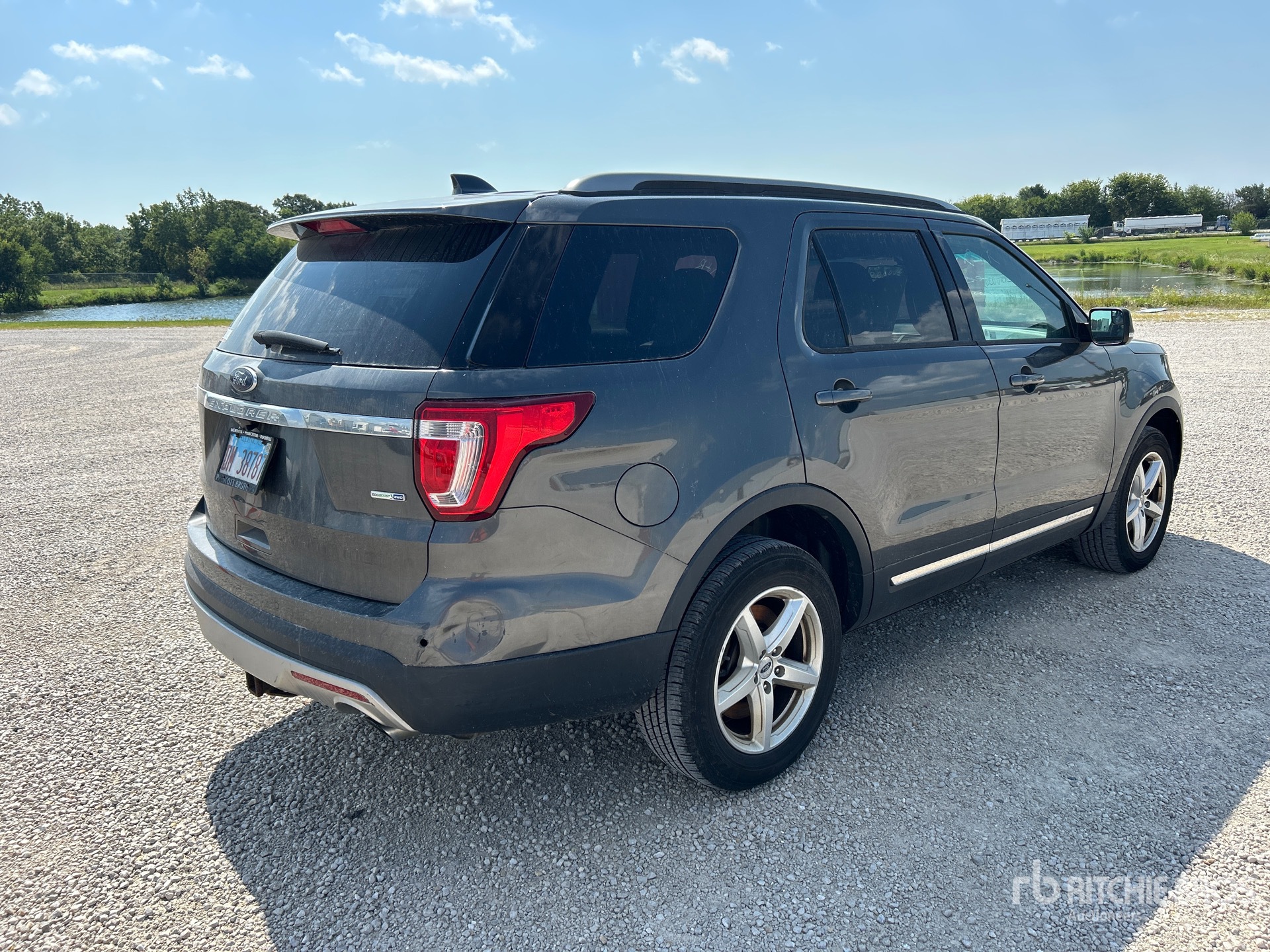 General Appearance with Picture, Right Rear Corner