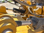 Hydraulics with Ripper Cylinders
