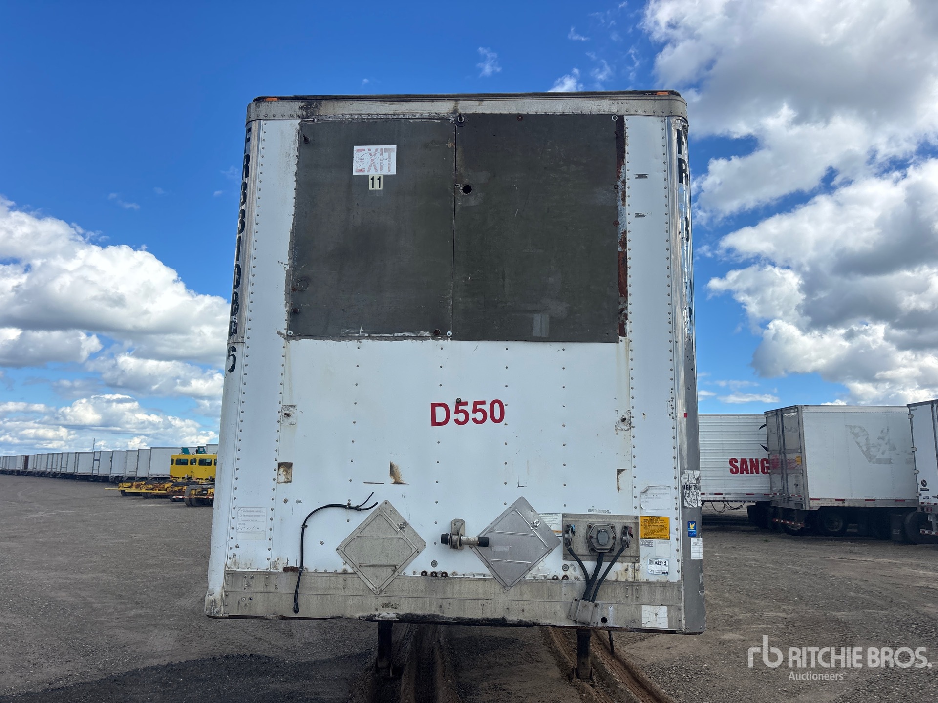 2005 Utility 53 FT X 102 IN TRI/A (INOPERABLE)