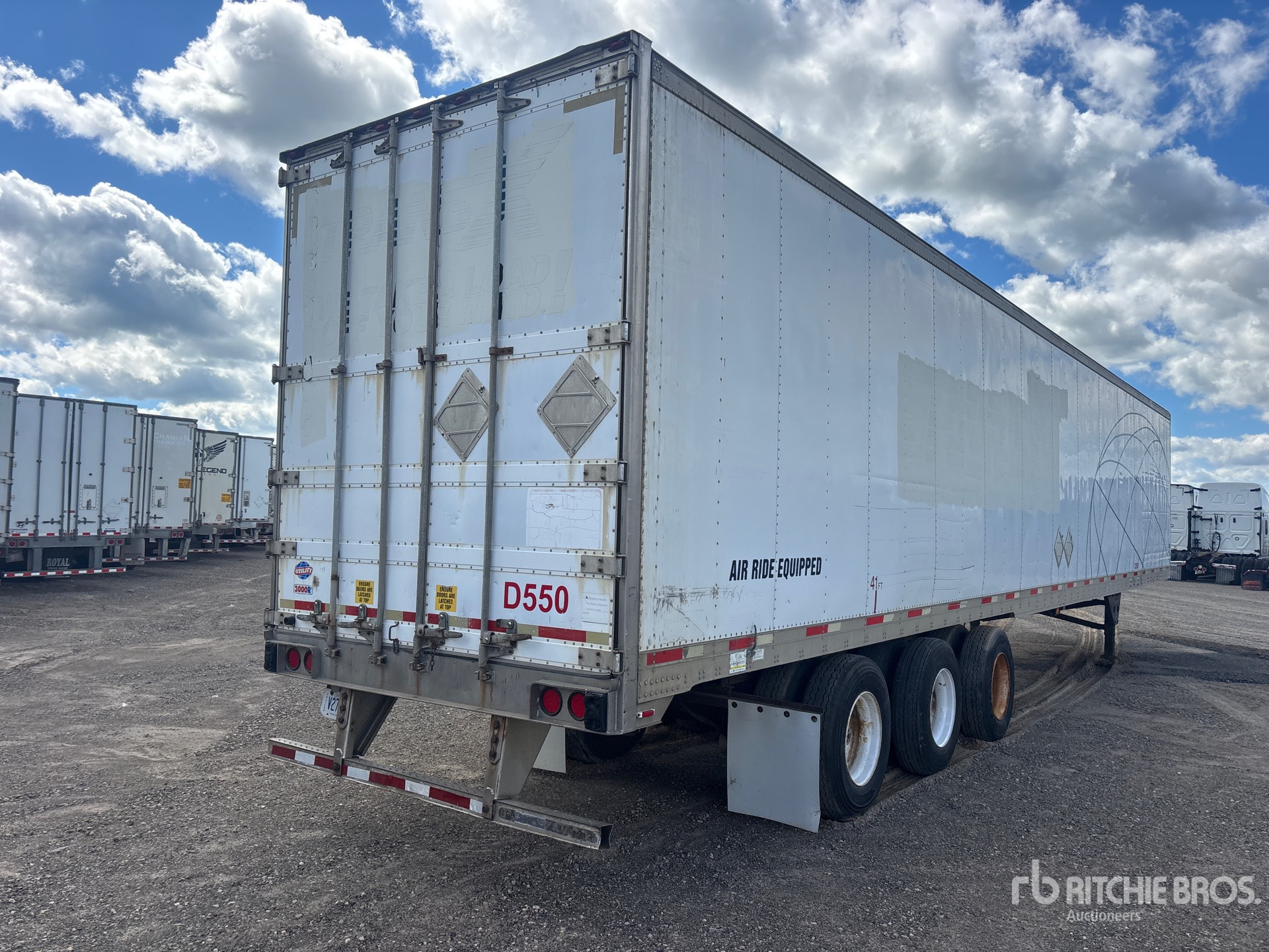 2005 Utility 53 FT X 102 IN TRI/A (INOPERABLE)