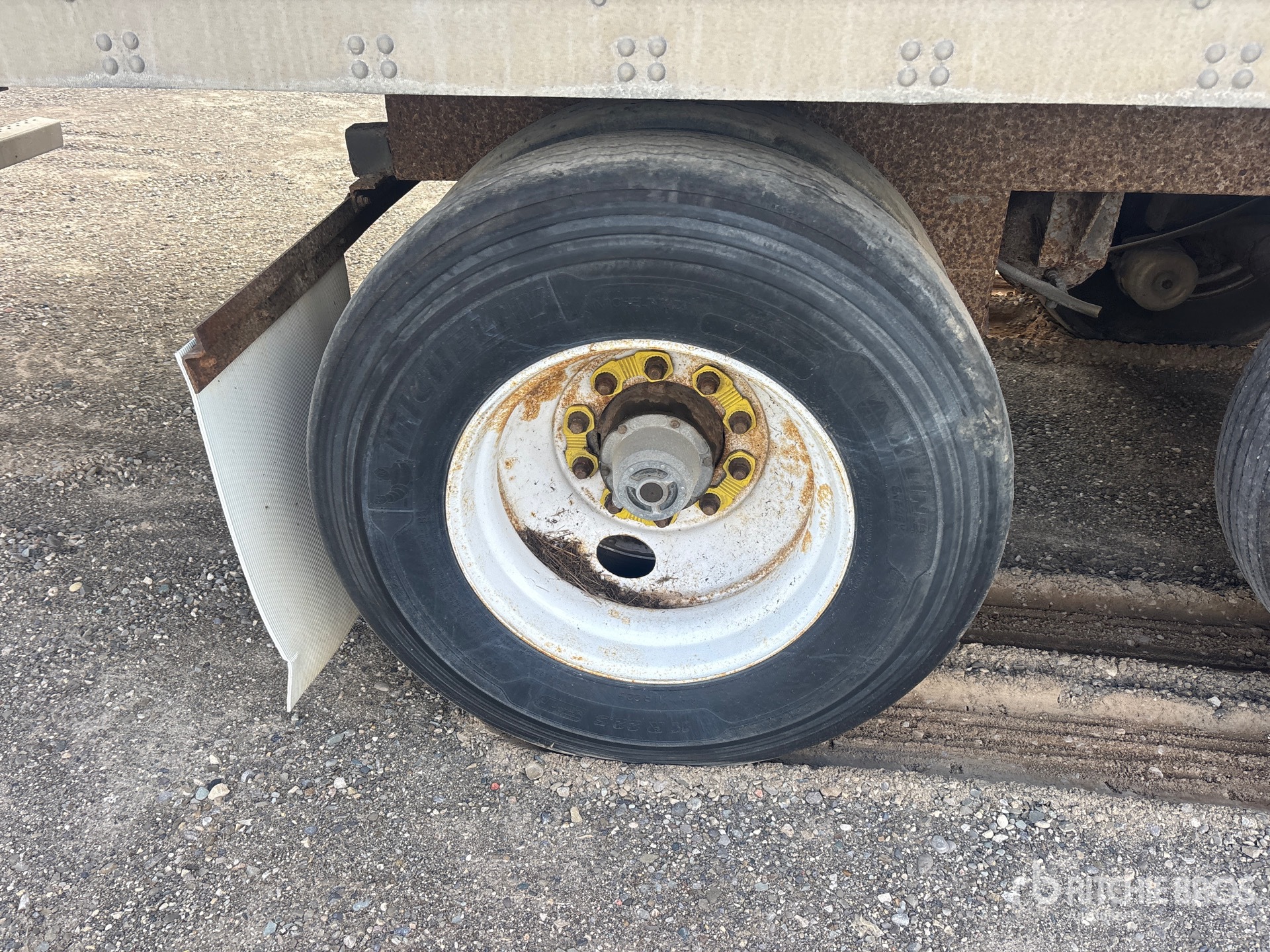 2005 Utility 53 FT X 102 IN TRI/A (INOPERABLE)