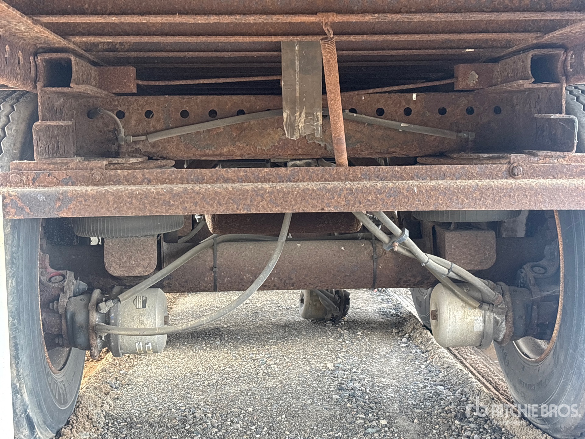 2005 Utility 53 FT X 102 IN TRI/A (INOPERABLE)