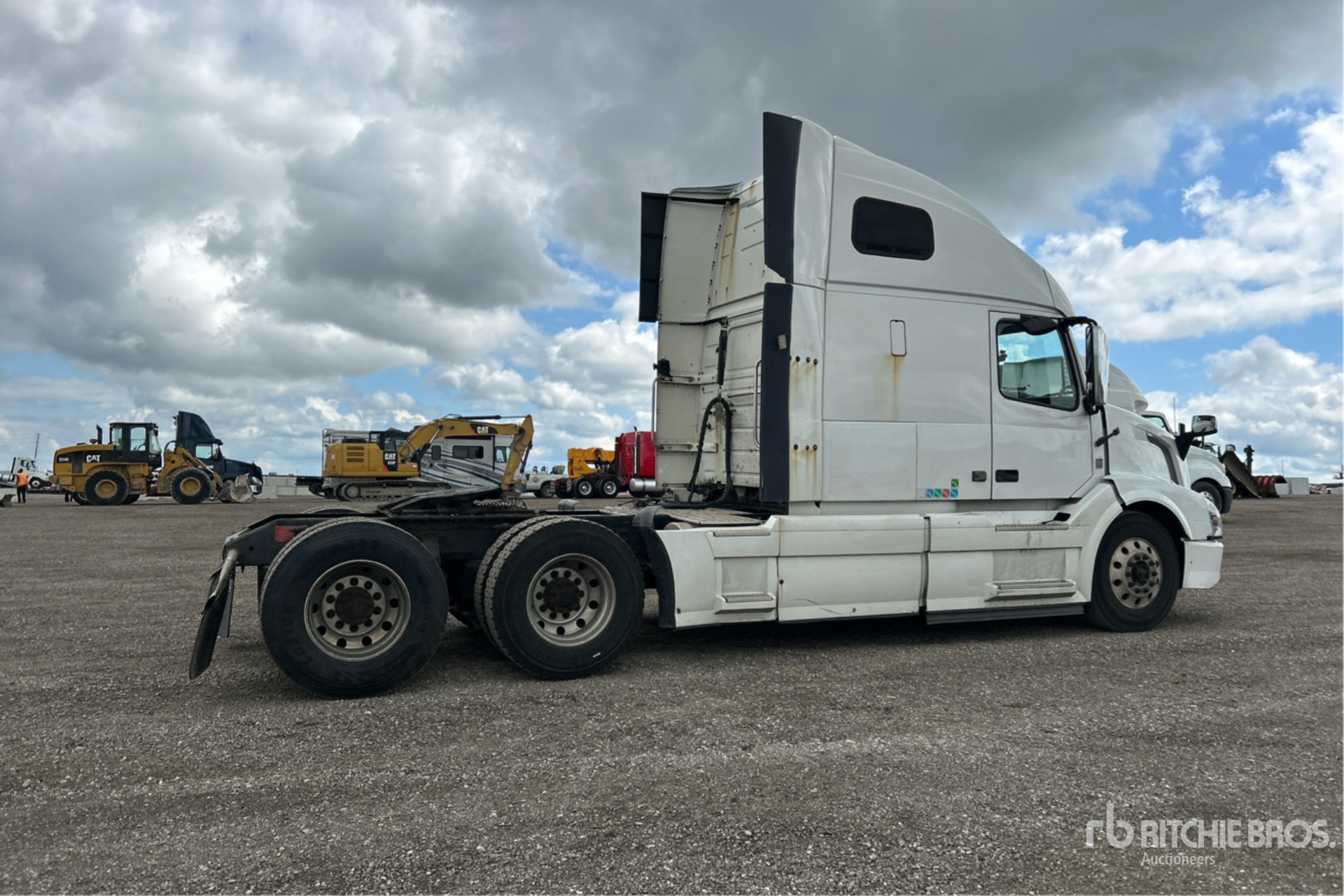 2016 Volvo VNL