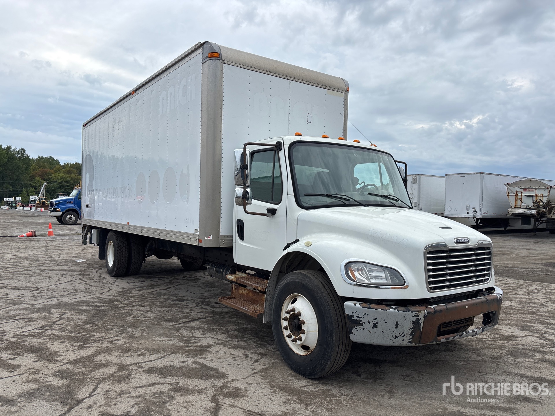 2016 Freightliner M2 106