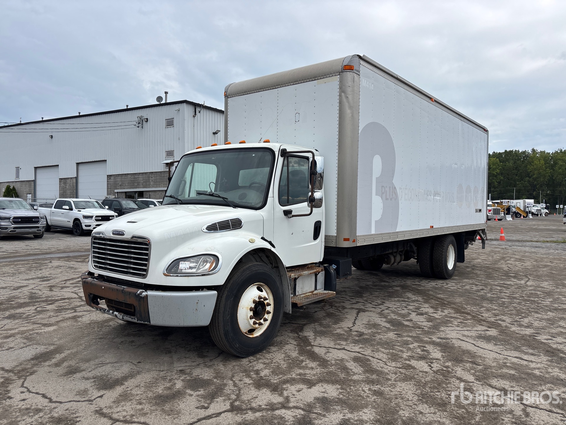 2016 Freightliner M2 106