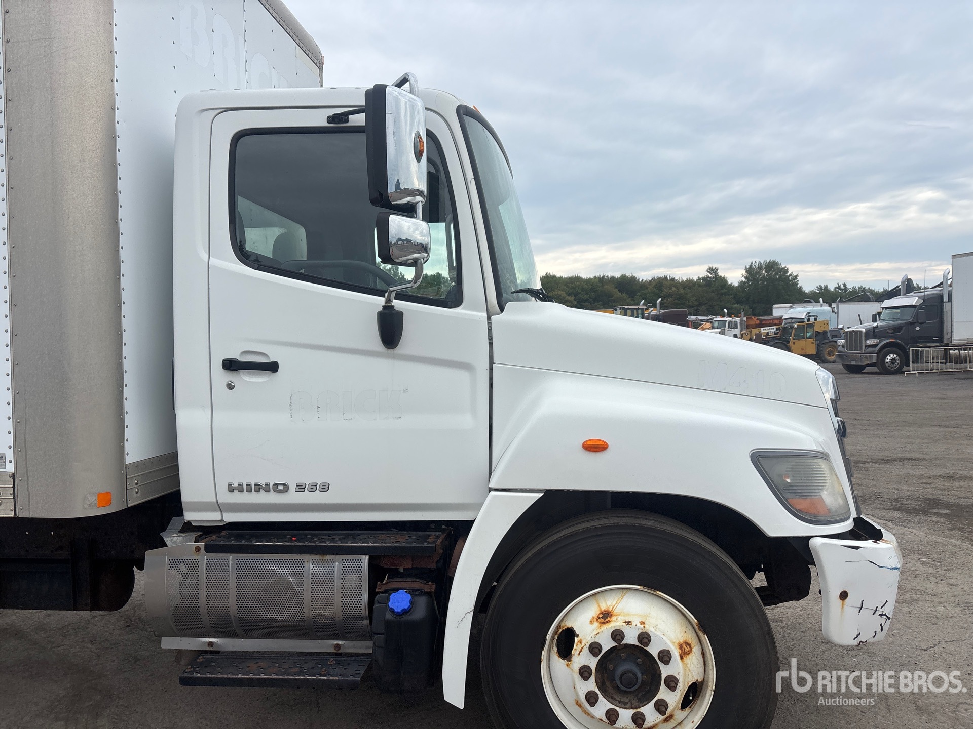 2016 Hino 268