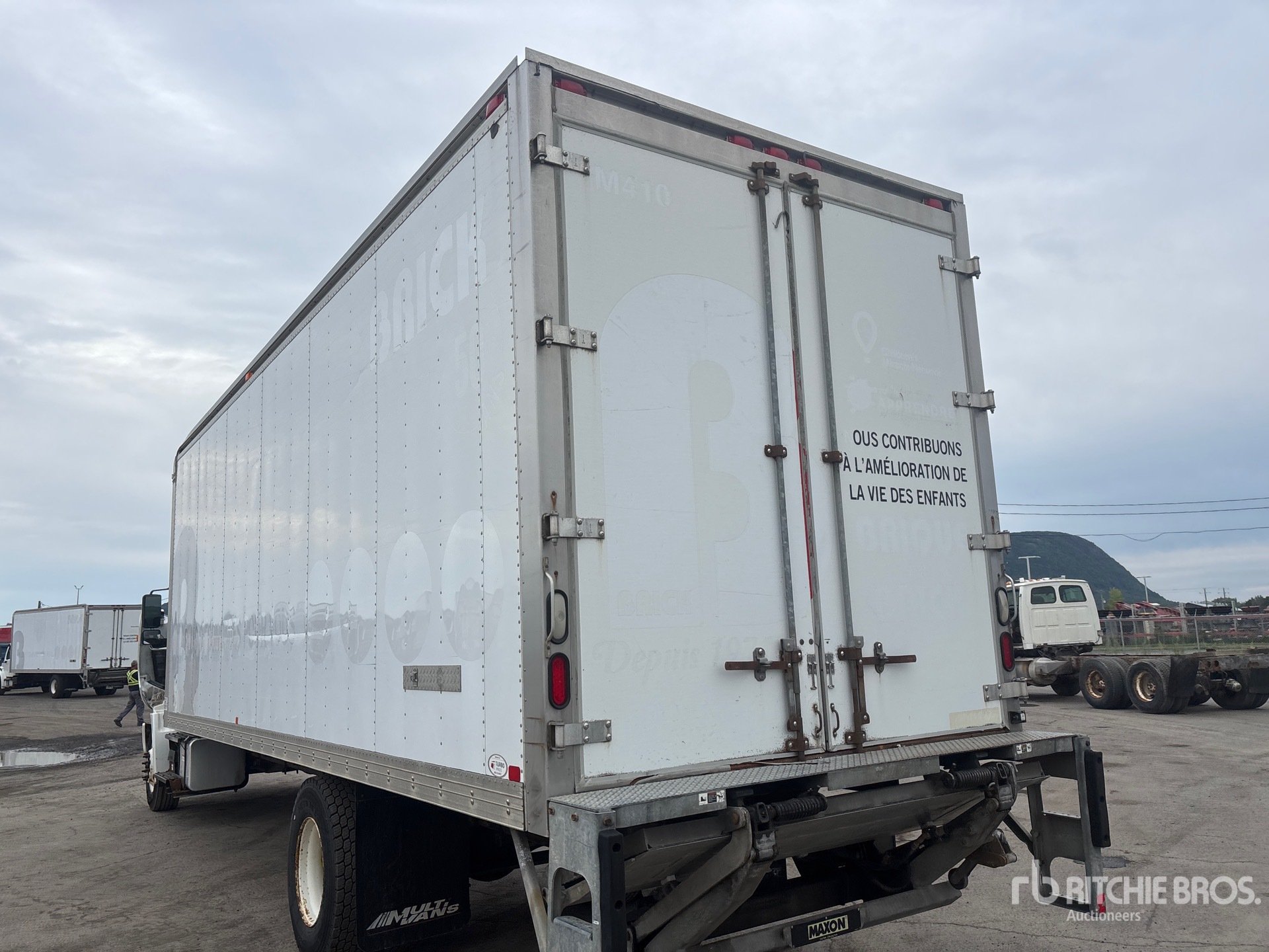 2016 Hino 268