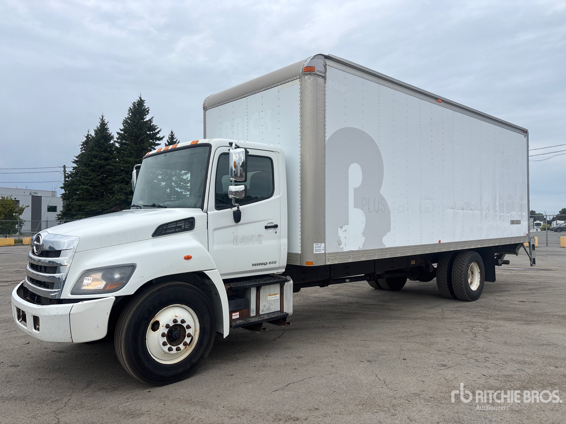 2016 Hino 268