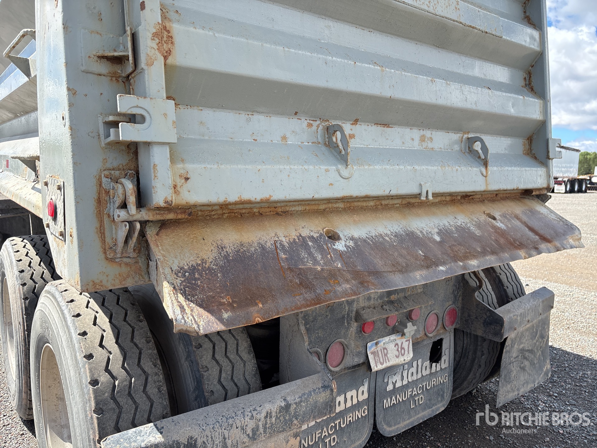 2003 Midland SK2400