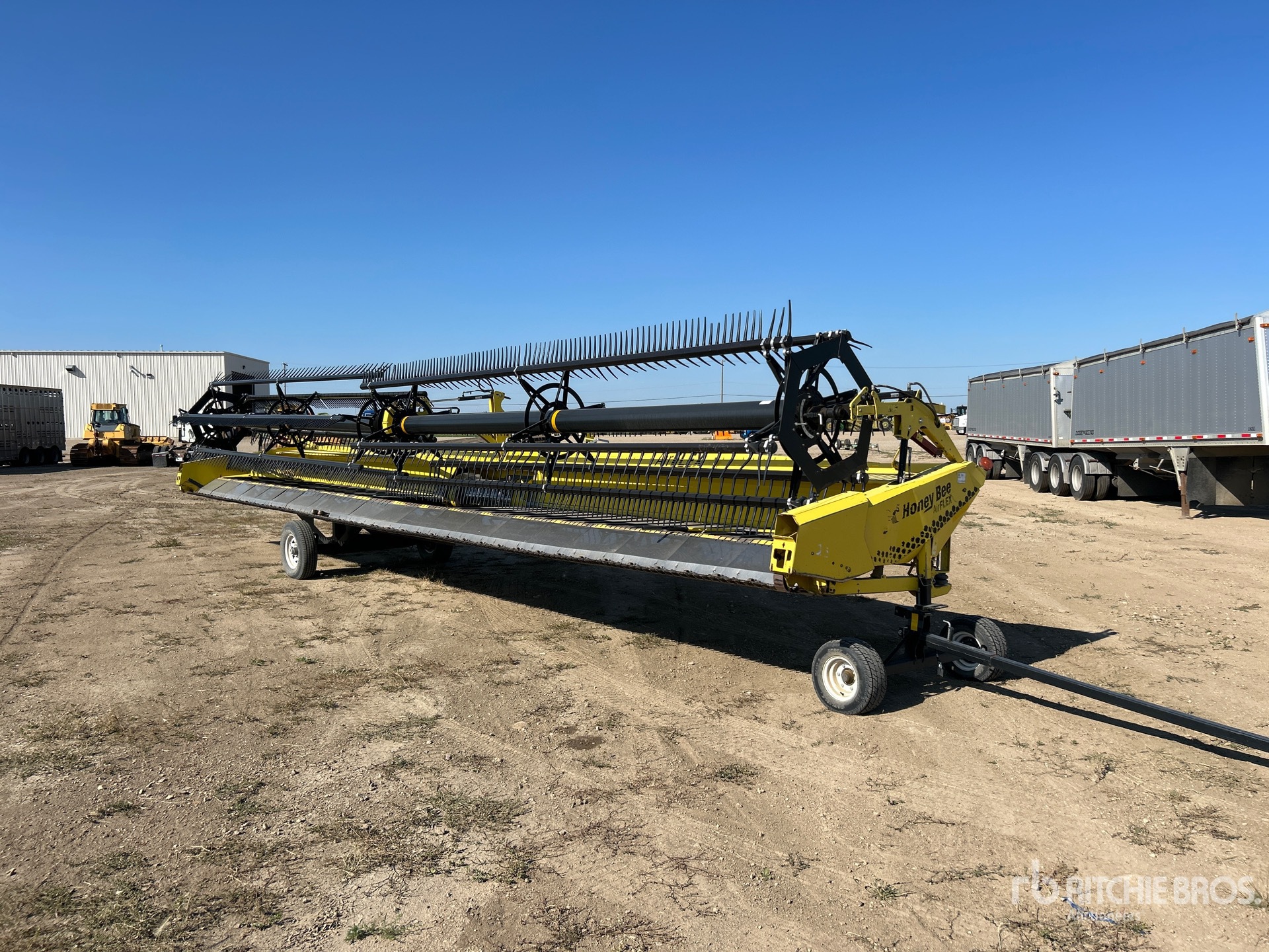 2016 Honey Bee 40 FT FLEX DRAPER