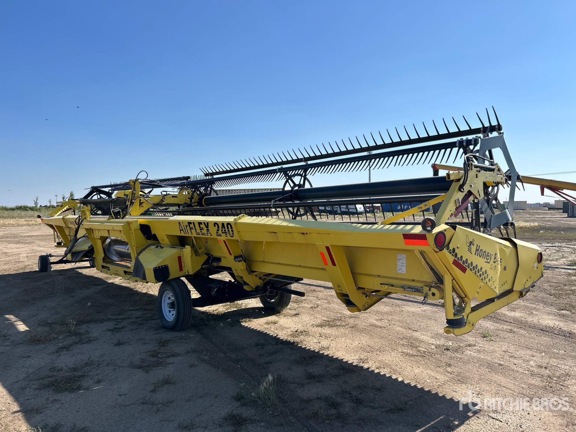 2016 Honey Bee 40 FT FLEX DRAPER