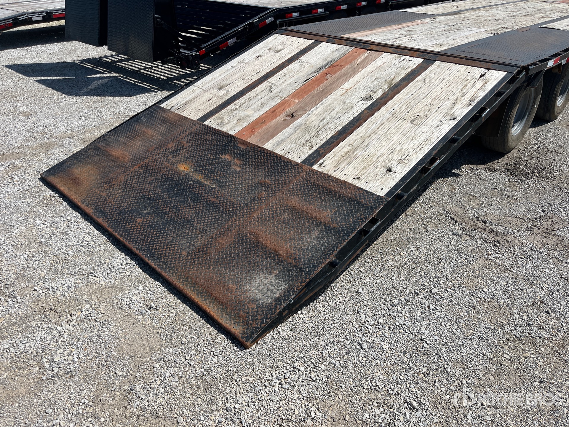 2018 Load Trail 32 FT T/A GOOSENECK