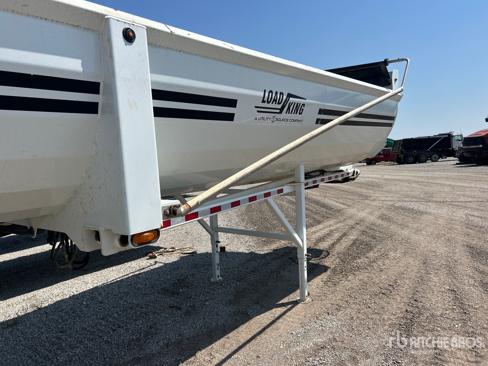 2022 Load King  32 FT T/A