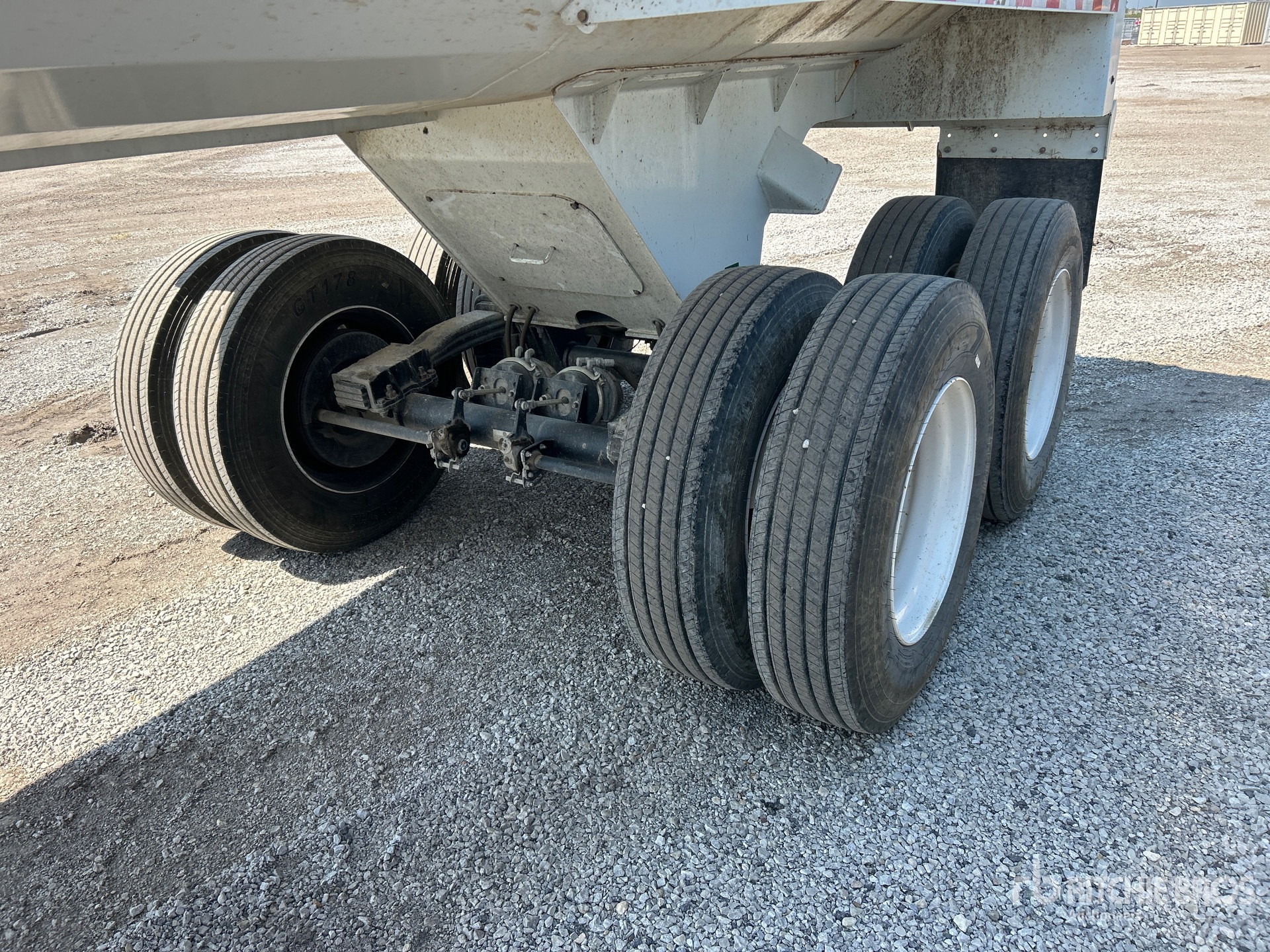 2022 Load King  32 FT T/A