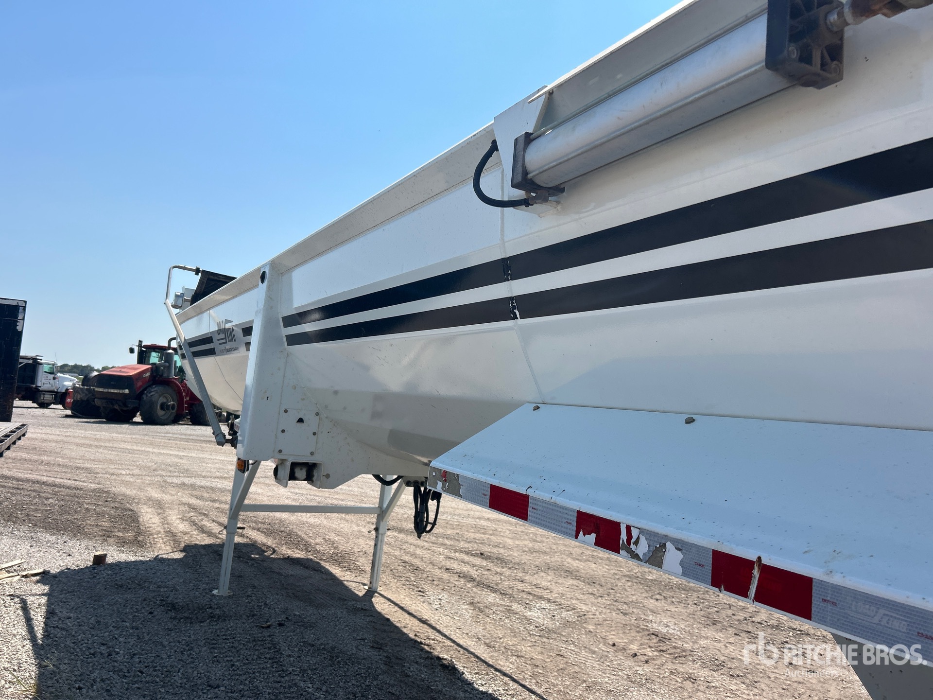 2022 Load King  32 FT T/A