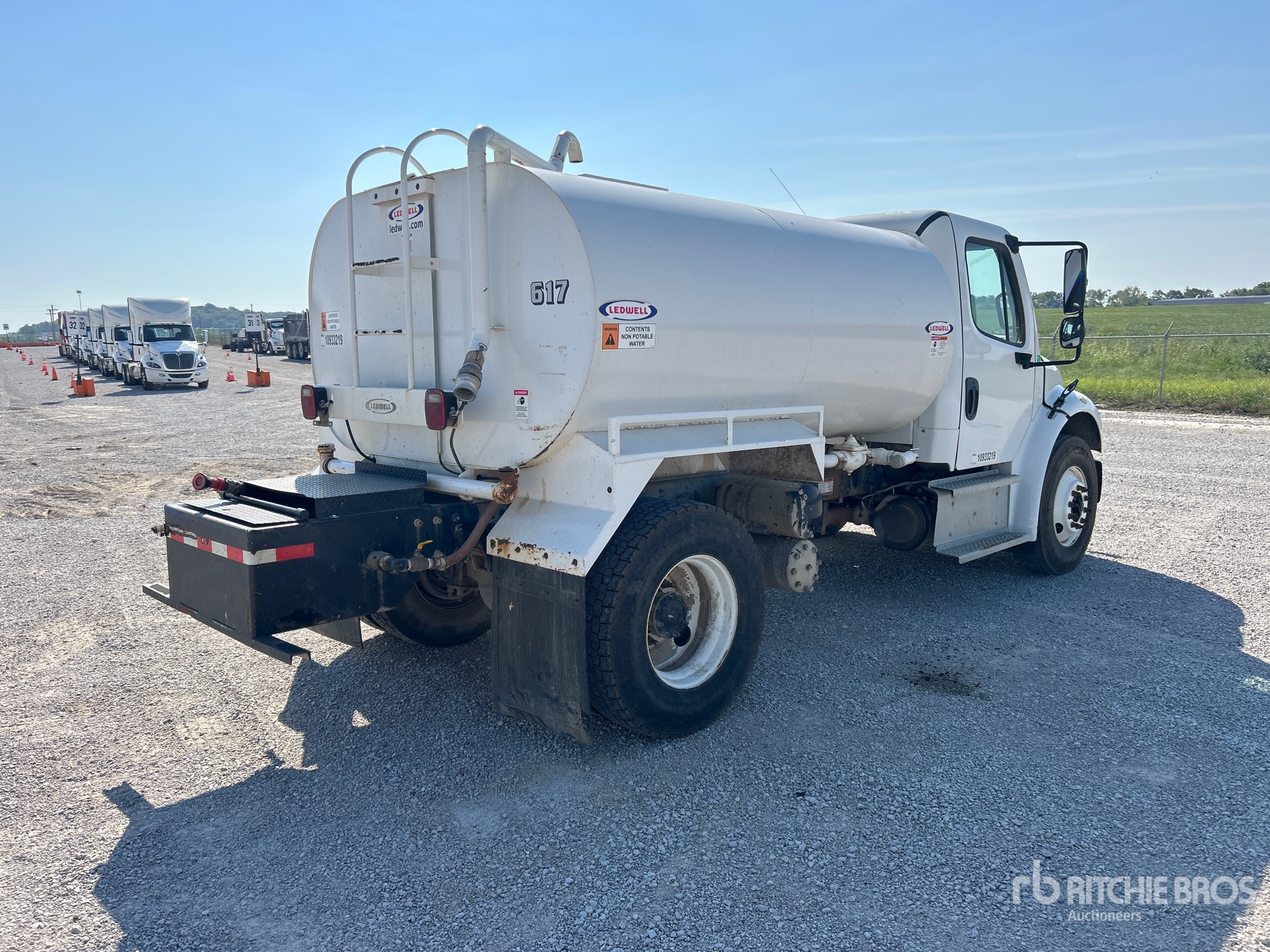 2020 Freightliner M2 106