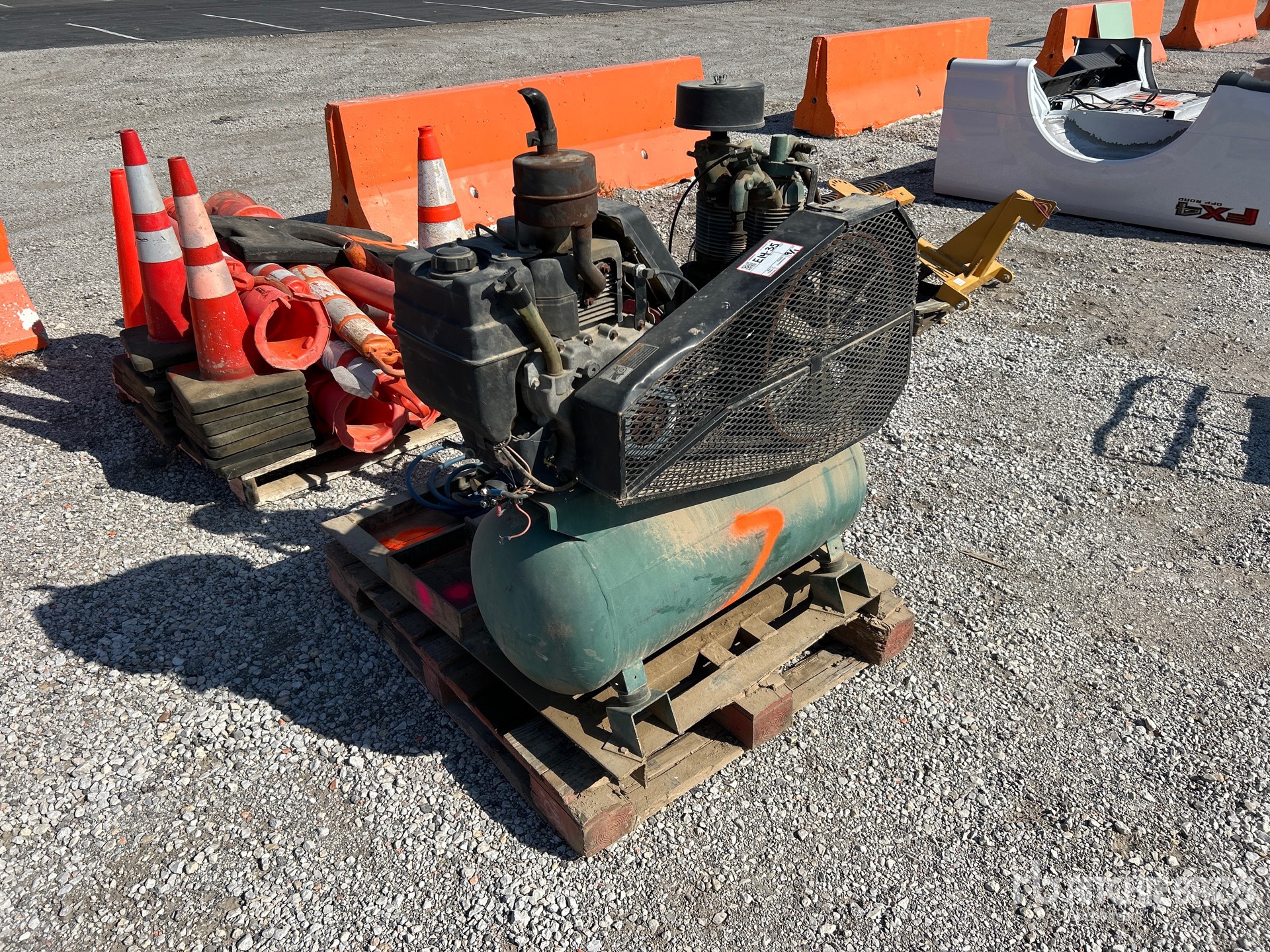 Champion SKID-MOUNTED