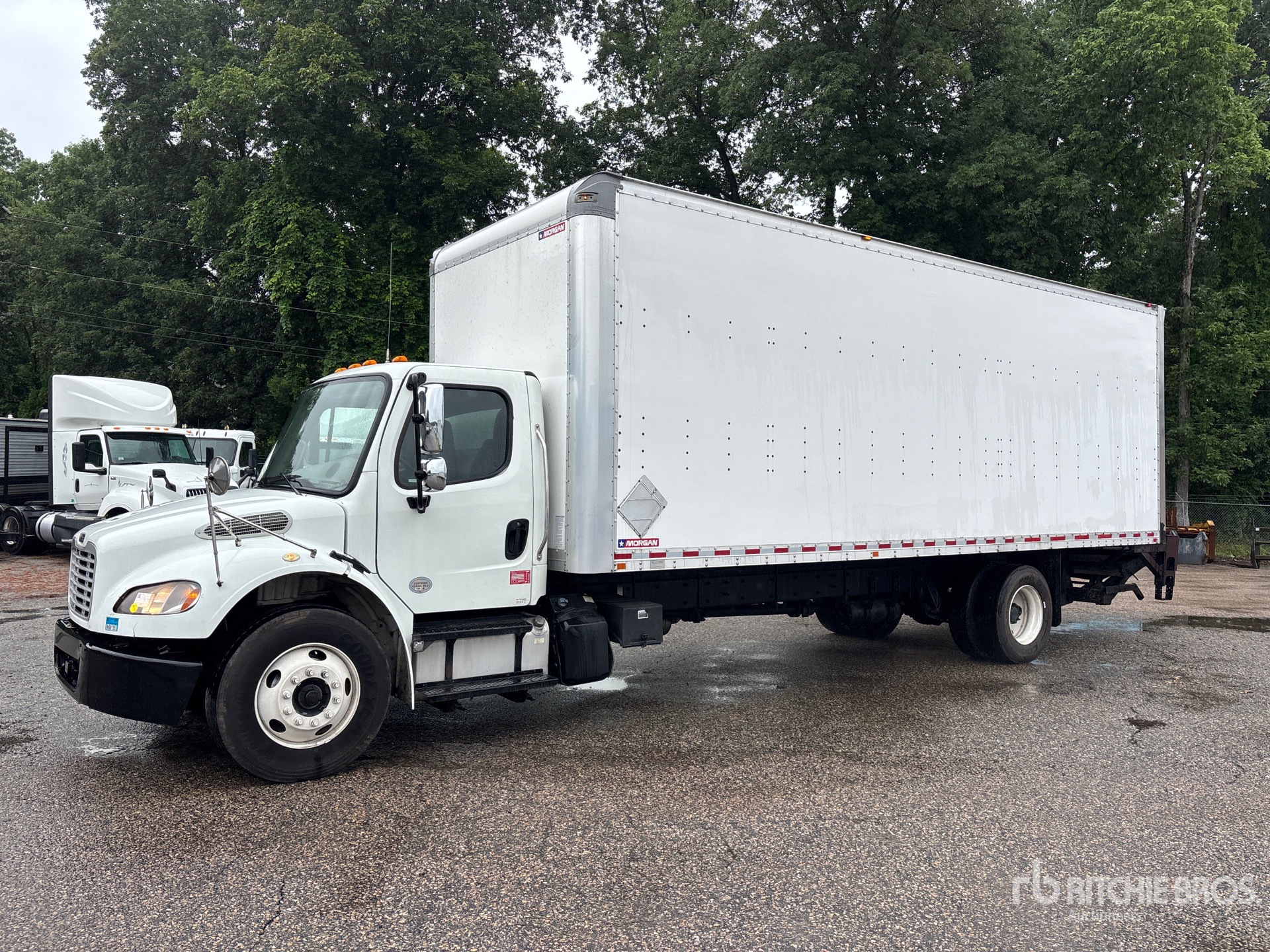 Photo of 2017 Freightliner M2106