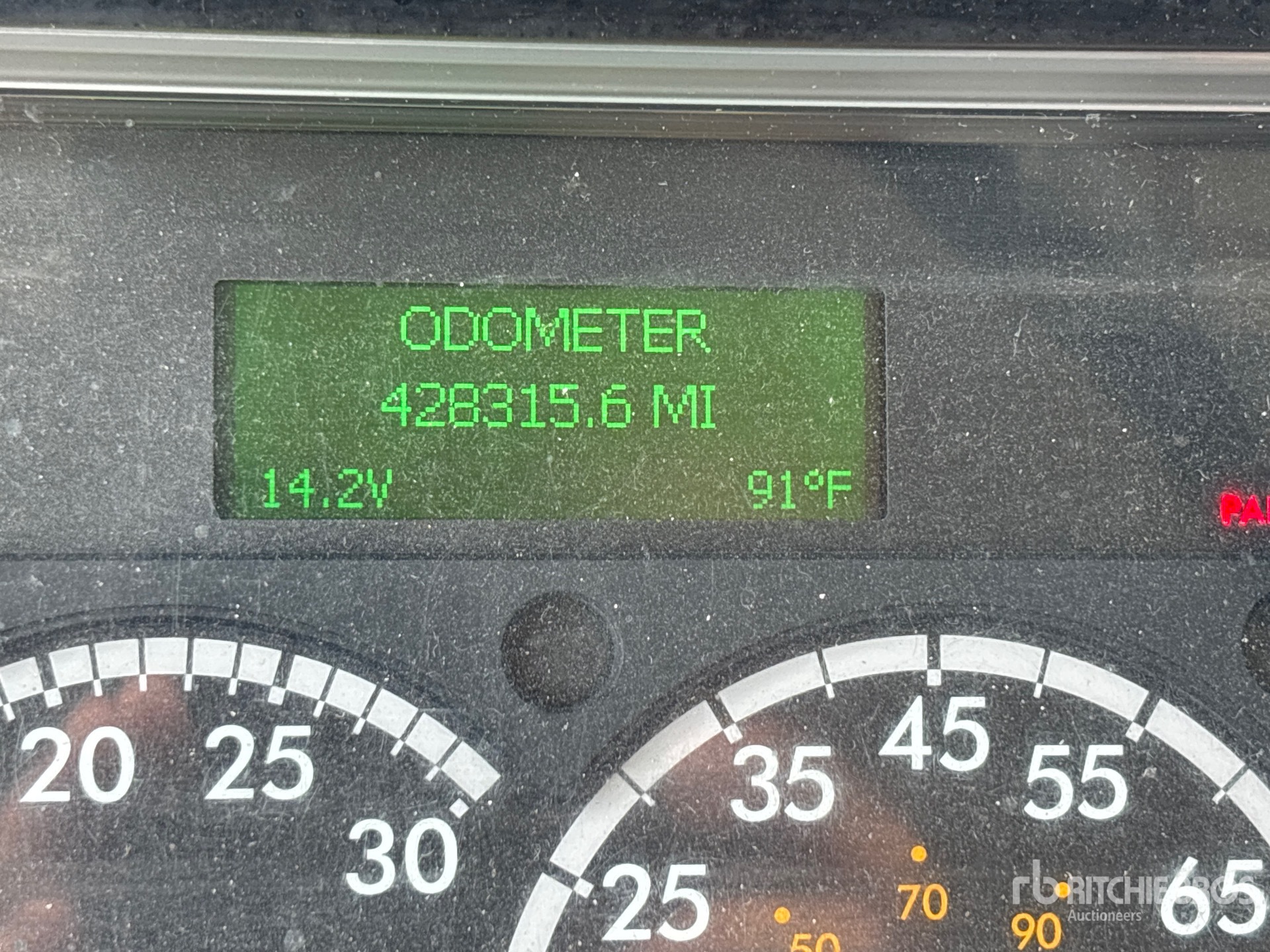 2017 Freightliner M2106