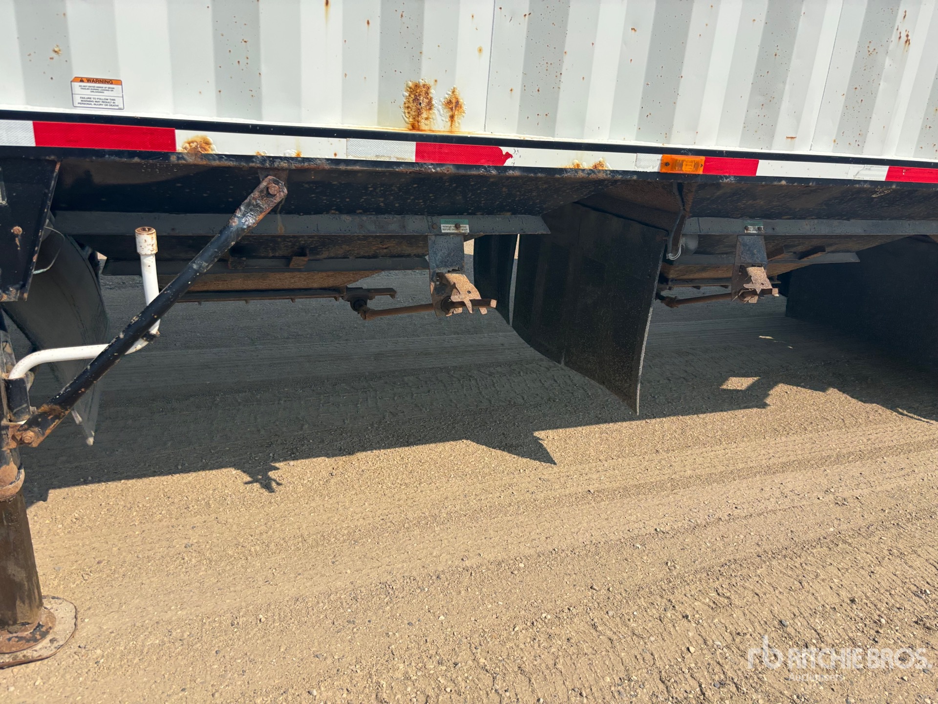 2013 Load King  28 FT SUPER B-TRAIN LEAD
