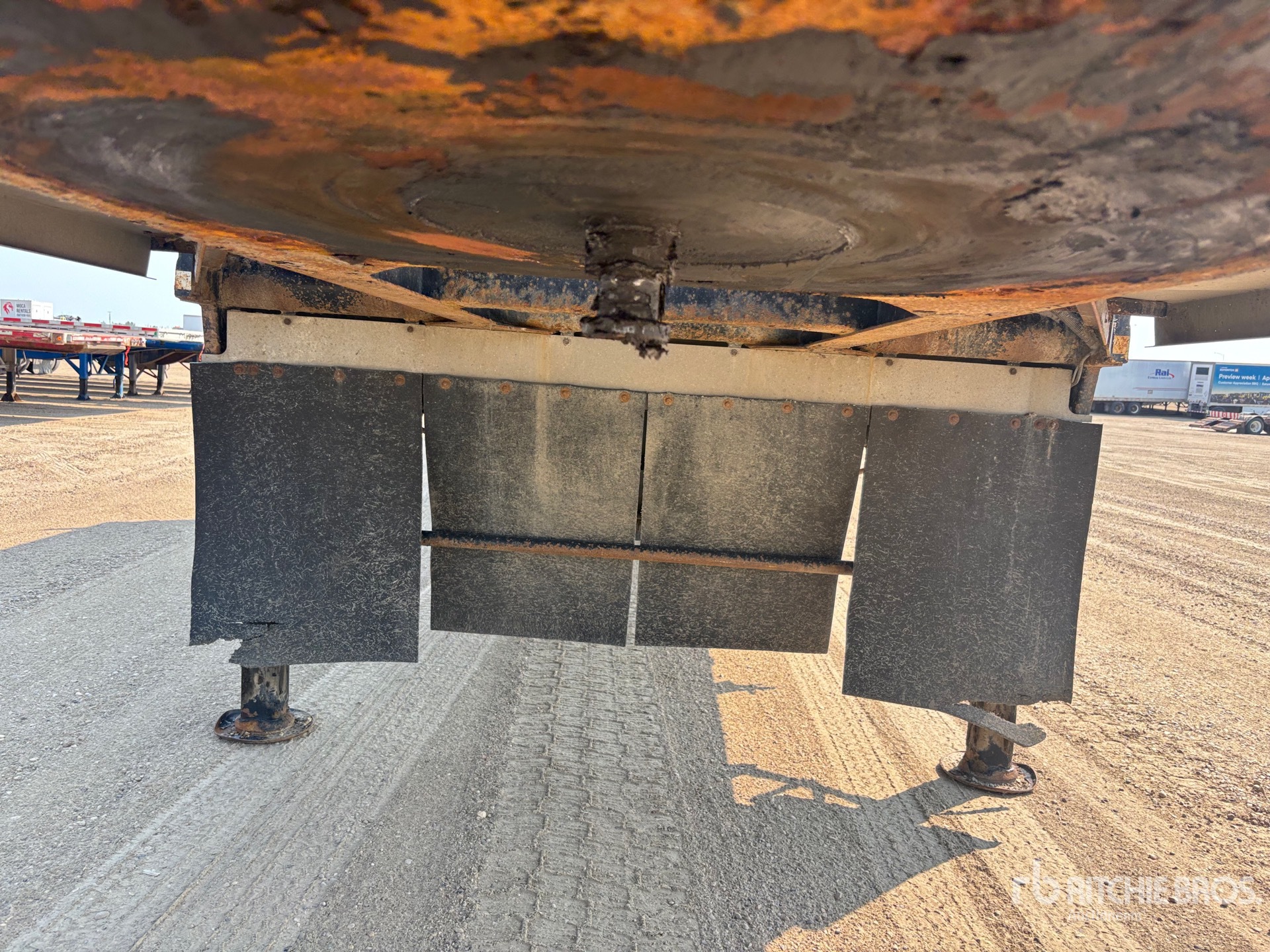 2013 Load King  28 FT SUPER B-TRAIN LEAD