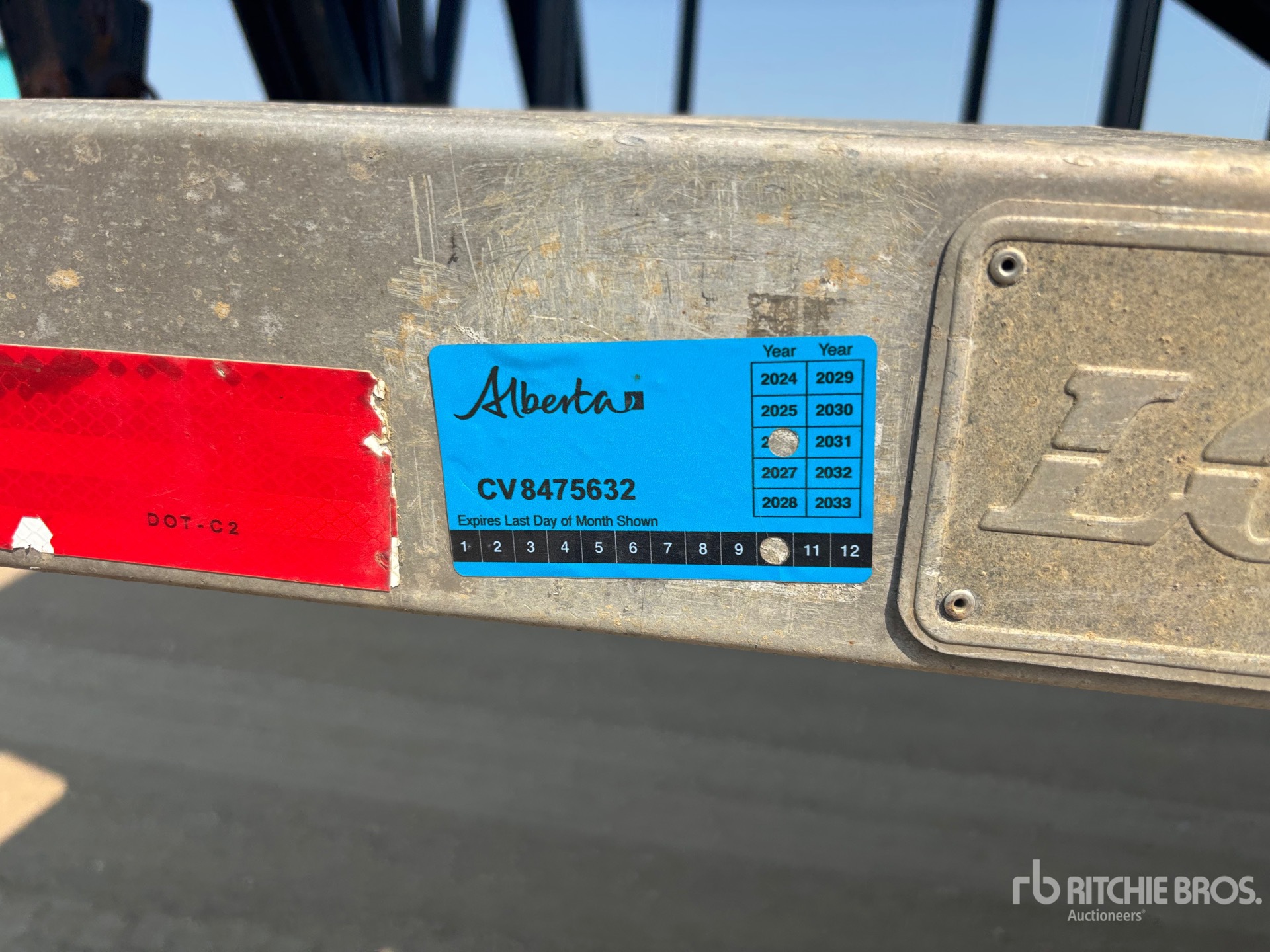 2013 Load King  28 FT SUPER B-TRAIN LEAD