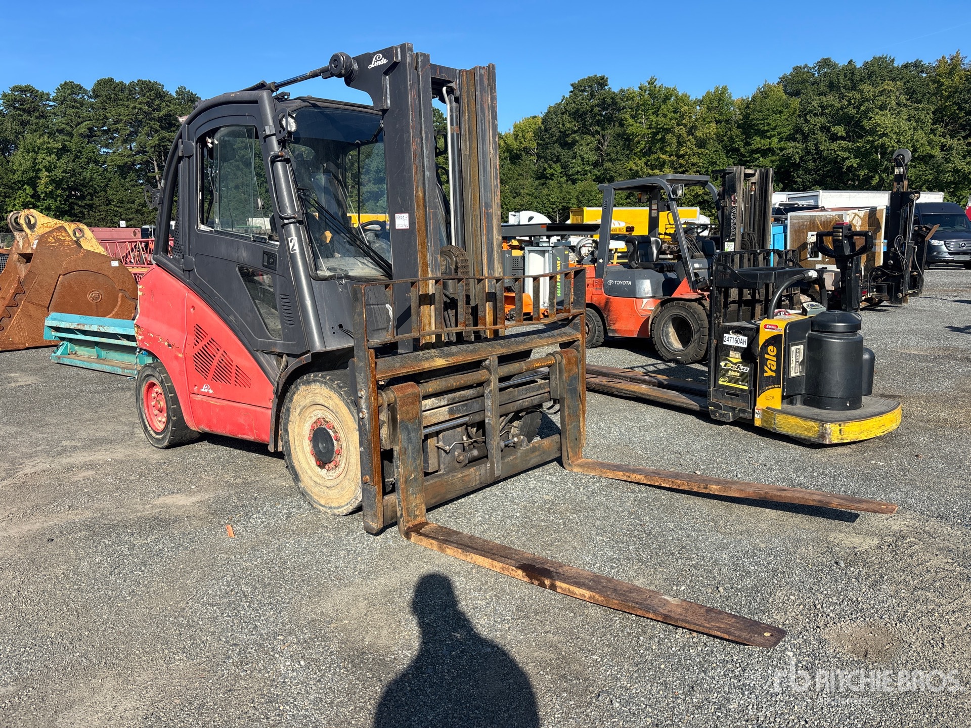 Linde PNEUMATIC TIRE (INOPERABLE)