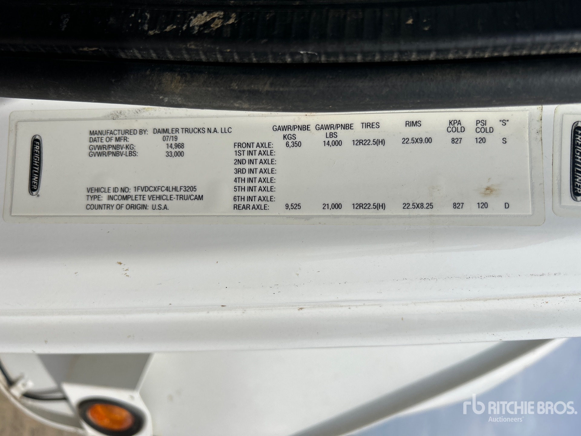 2020 Freightliner M2 106