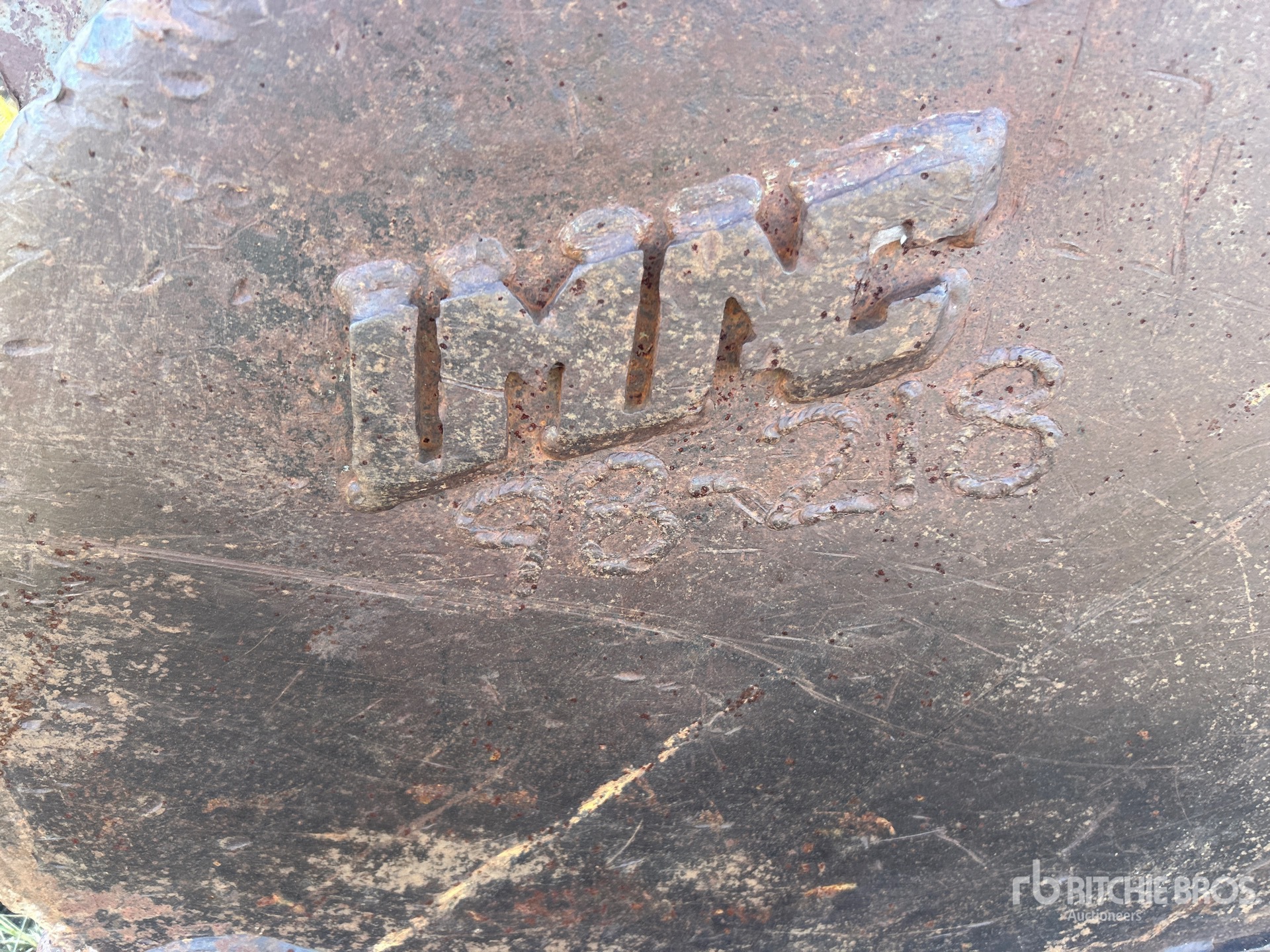 Imac 33 IN DIGGING
