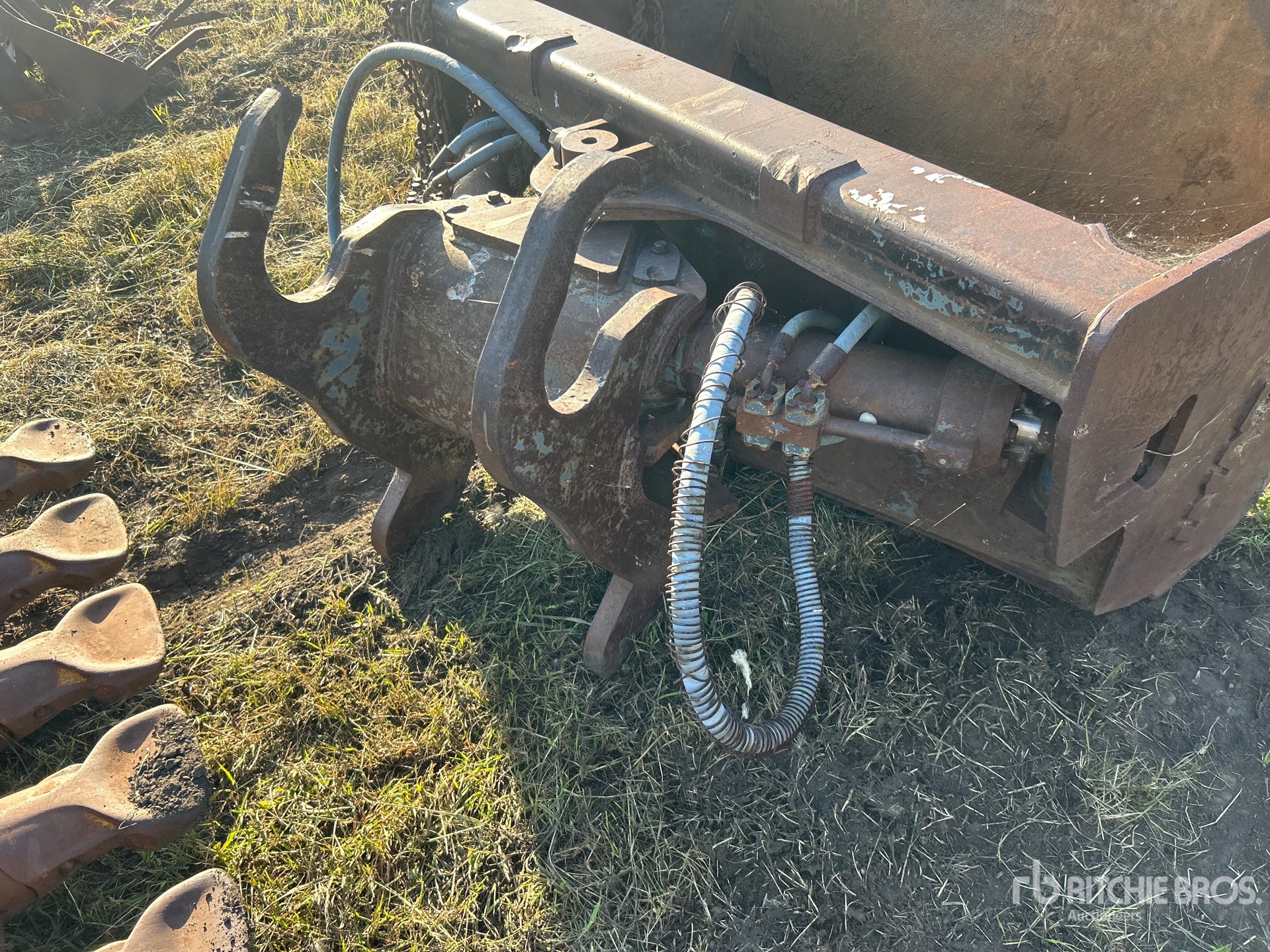 AMI 63 IN HYDRAULIC TILTING CLEANUP ...